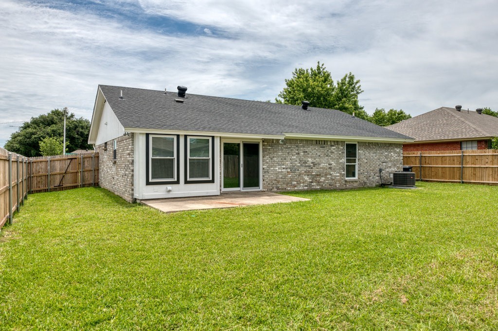 1700 Willow Vale Drive Fort Worth TX 76134