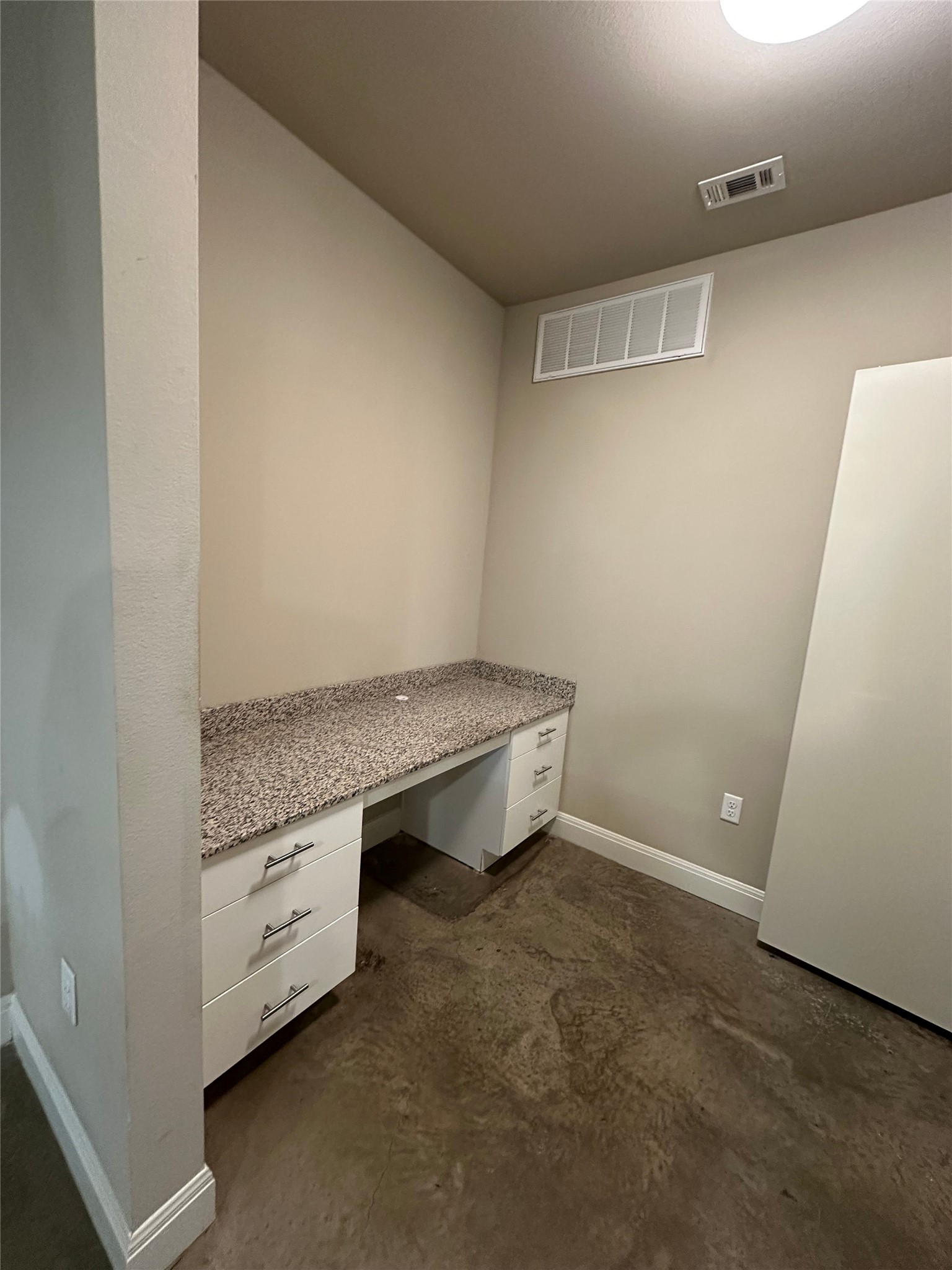 801 N Bishop Avenue Dallas TX 75208