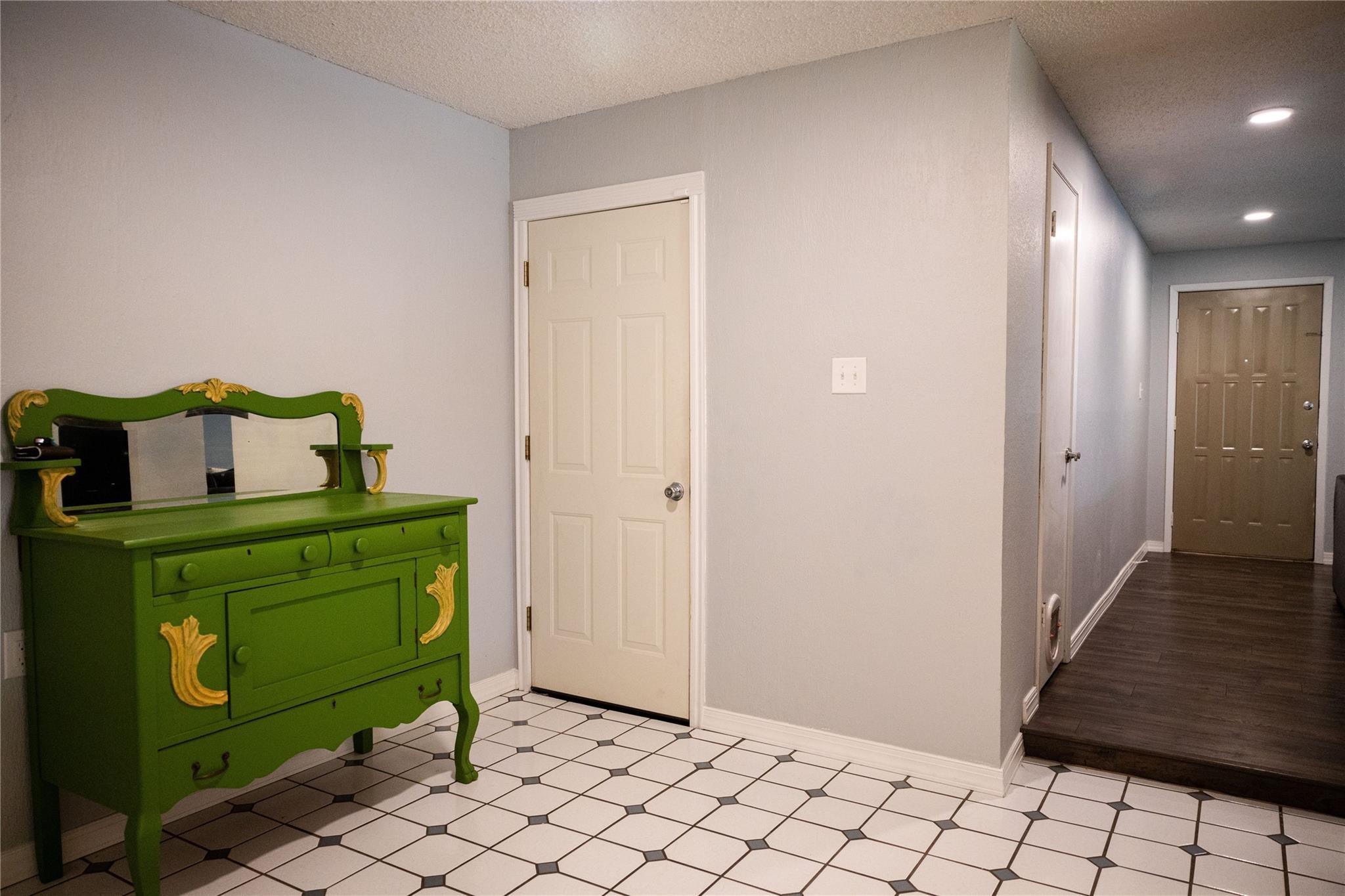 3328 Andover Drive Bedford TX 76021