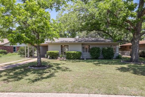 5312 Cahill Oval Street River Oaks TX 76114