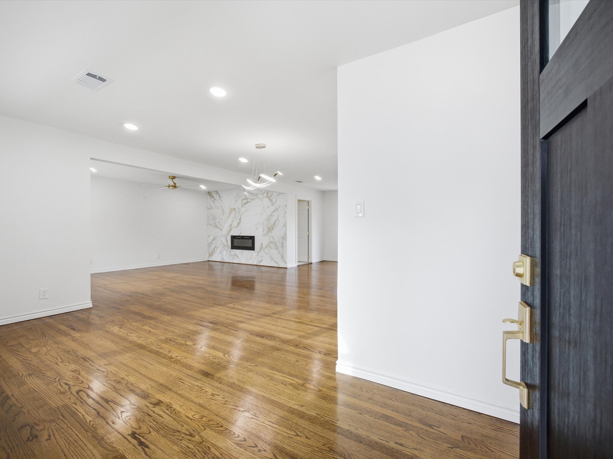 10209 Casa View Drive Dallas TX 75228