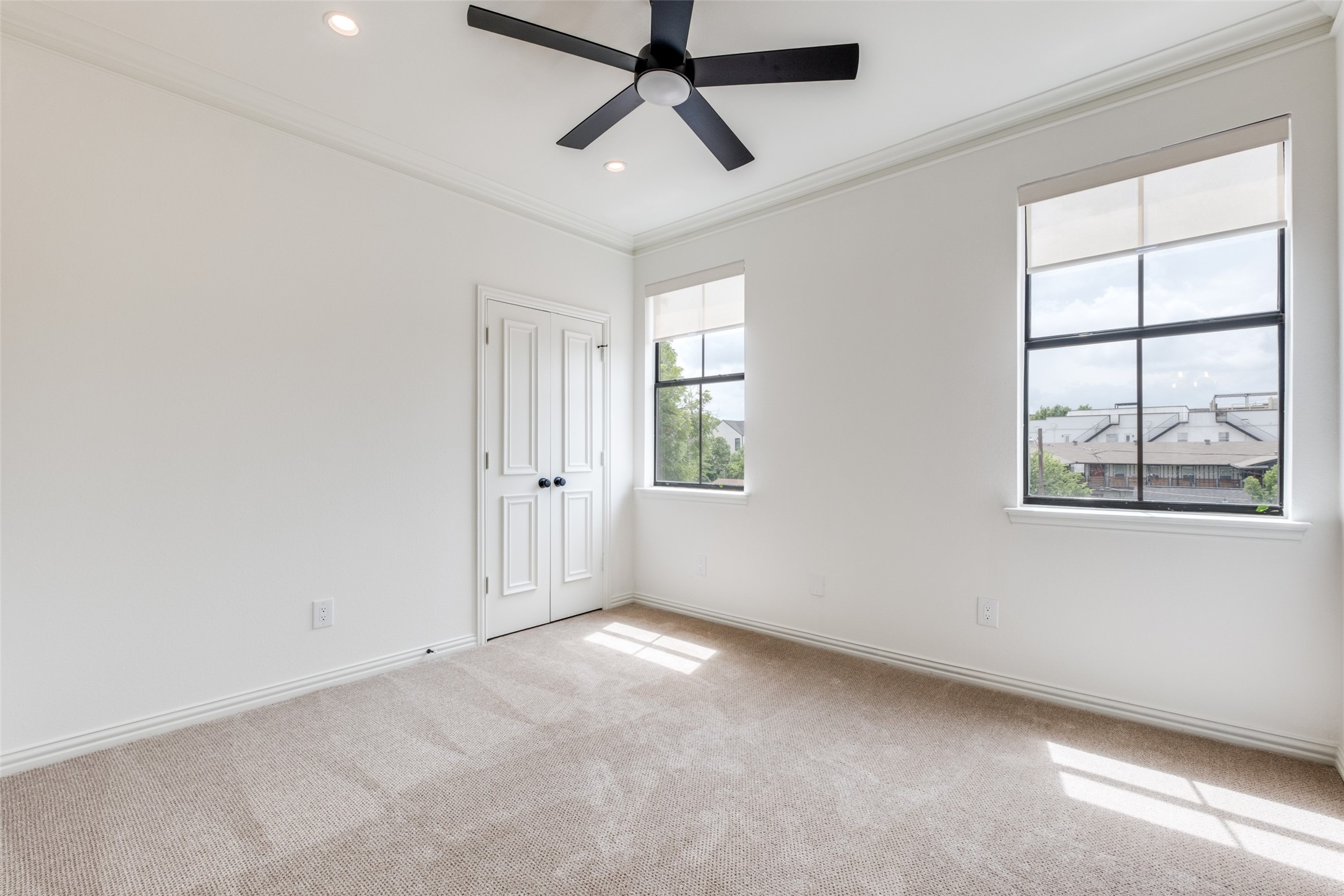 5804 Hudson Street Dallas TX 75206