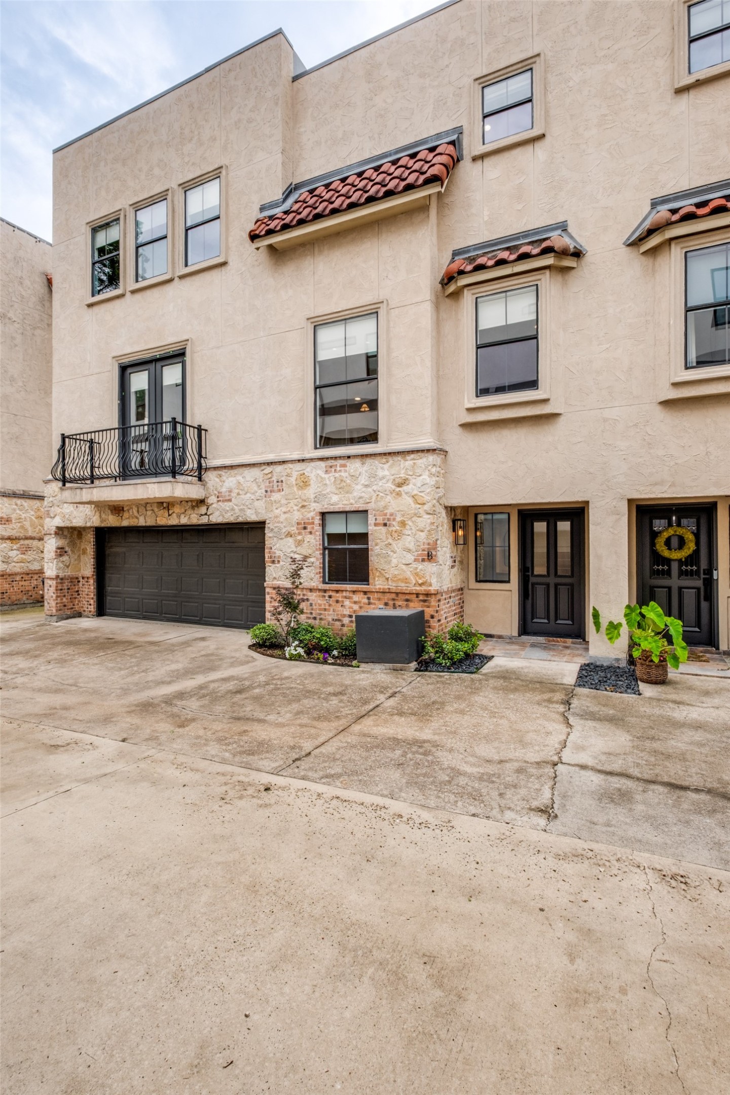5804 Hudson Street Dallas TX 75206