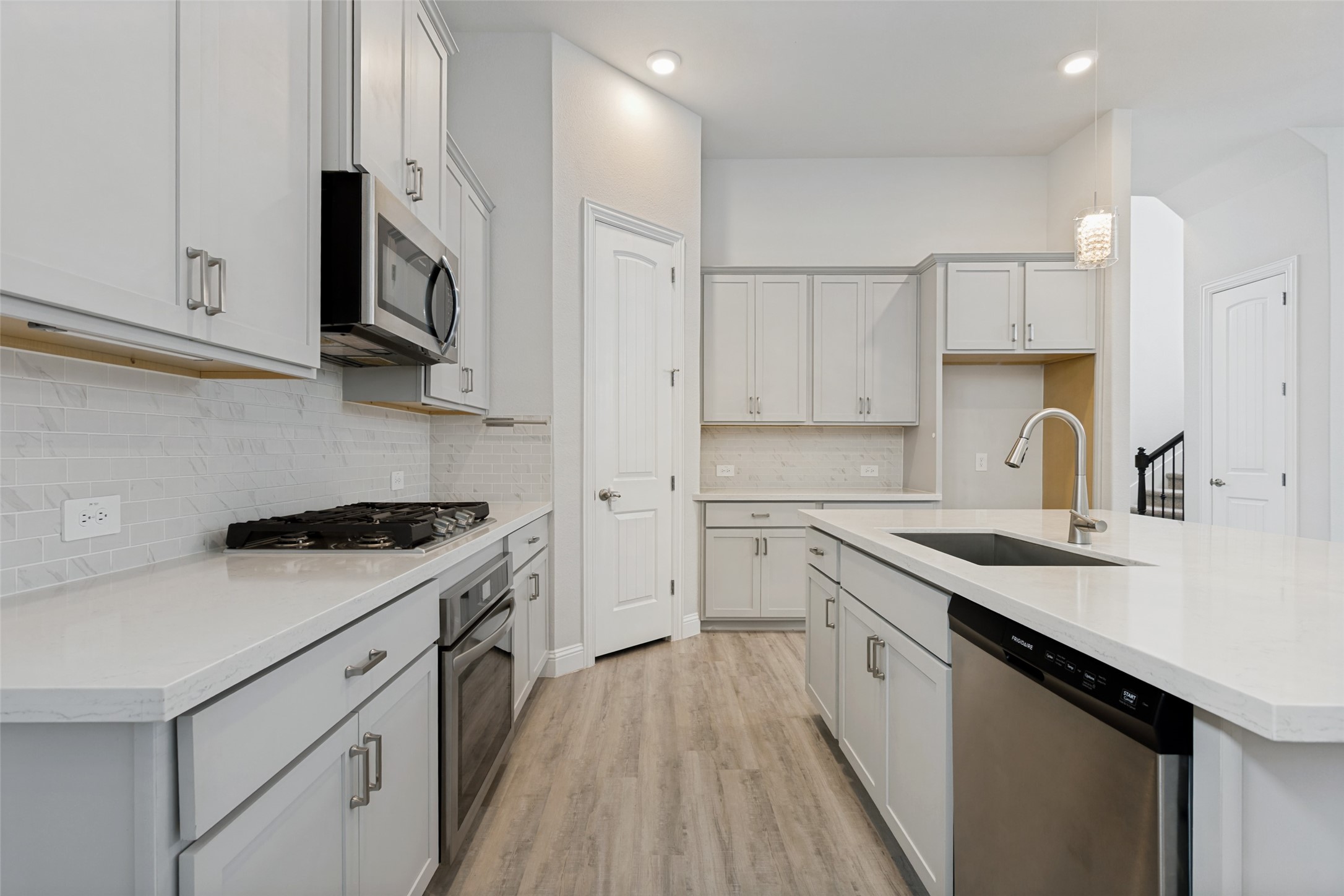 2726 Geranium Lane Garland TX 75042