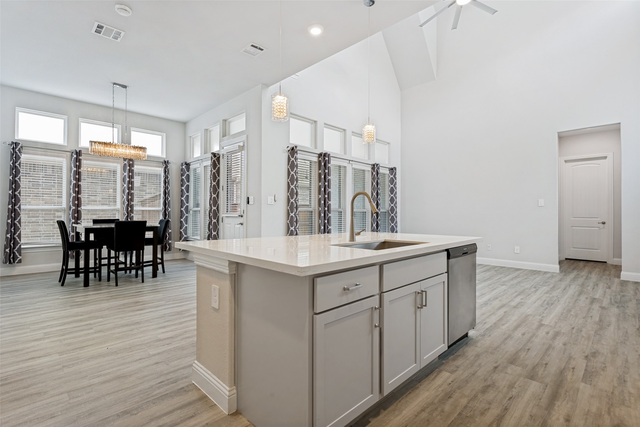 2726 Geranium Lane Garland TX 75042