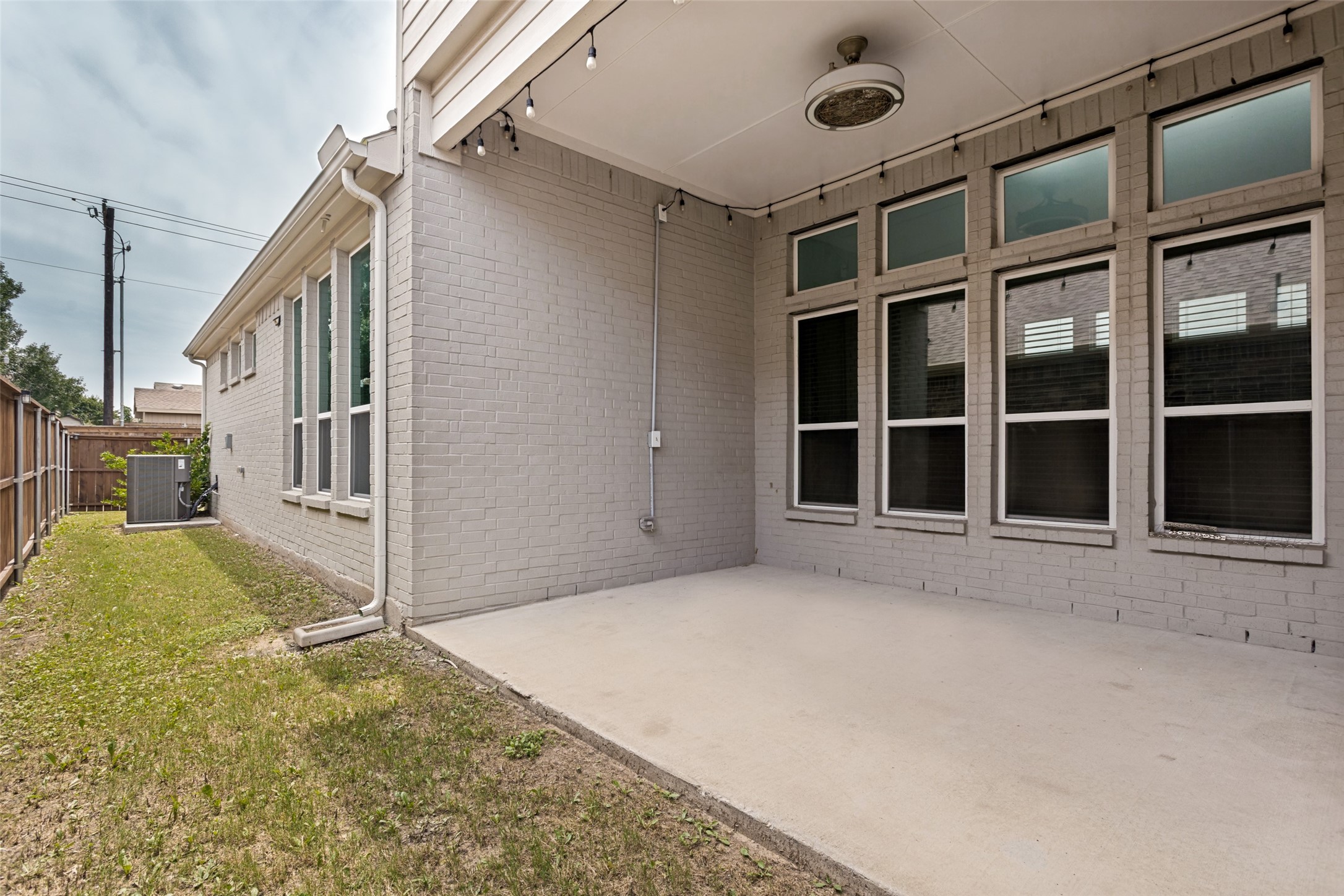 2726 Geranium Lane Garland TX 75042