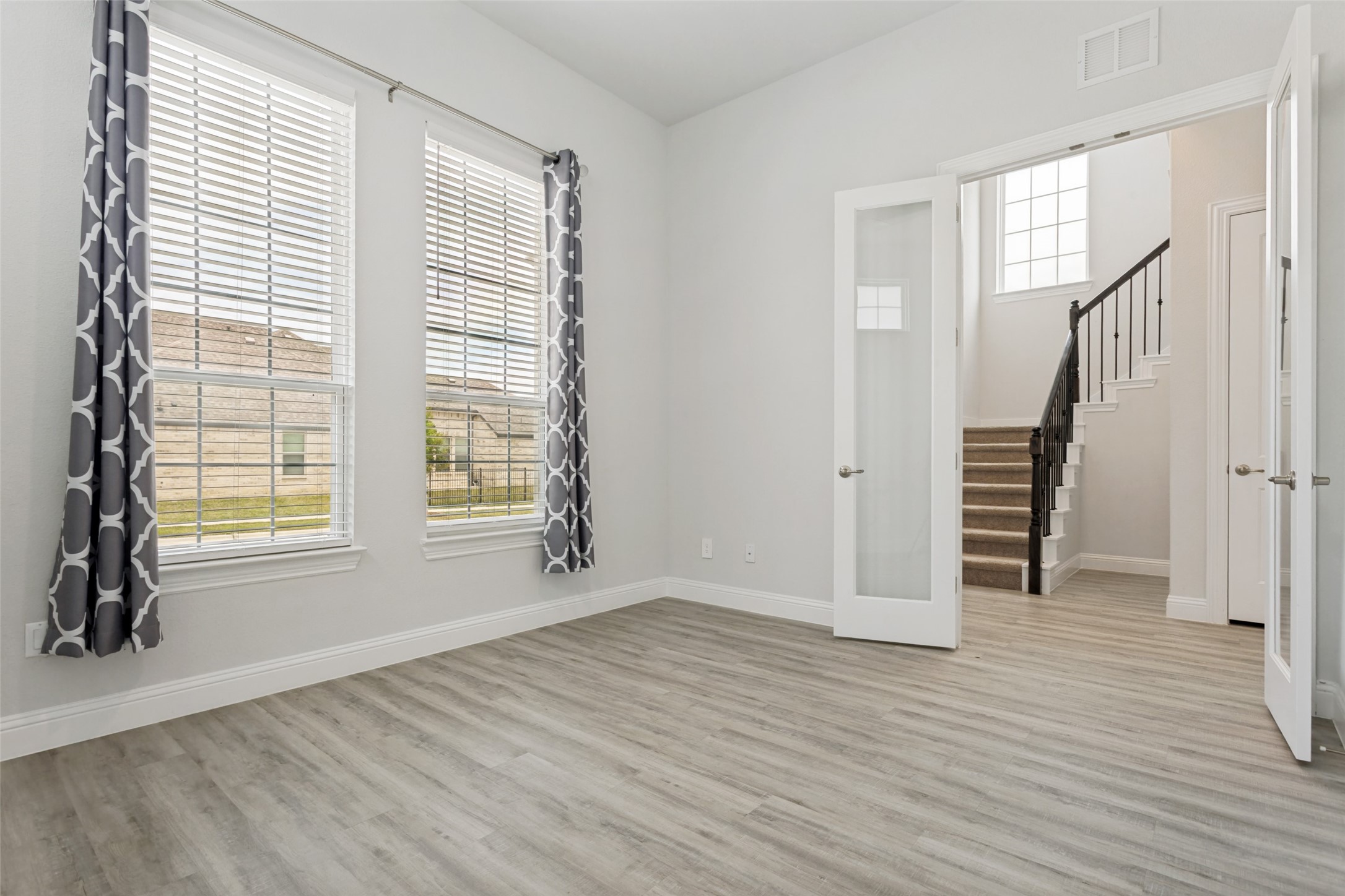 2726 Geranium Lane Garland TX 75042