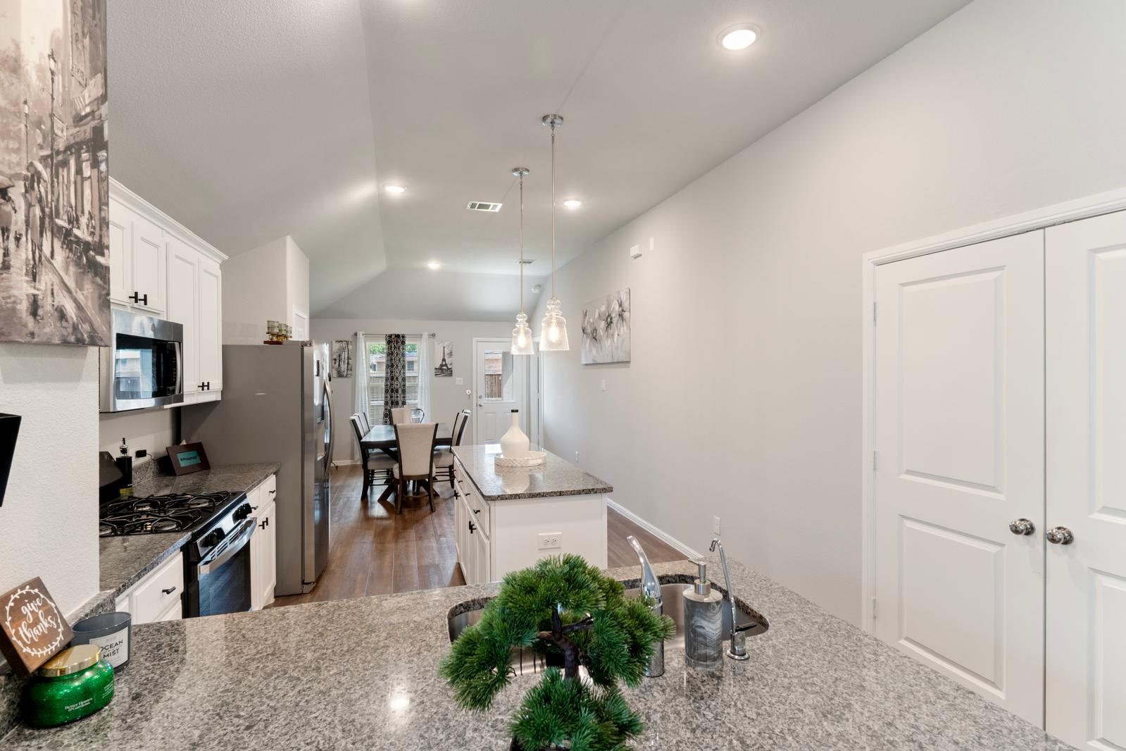 1101 La Esperanza Drive Mesquite TX 75149