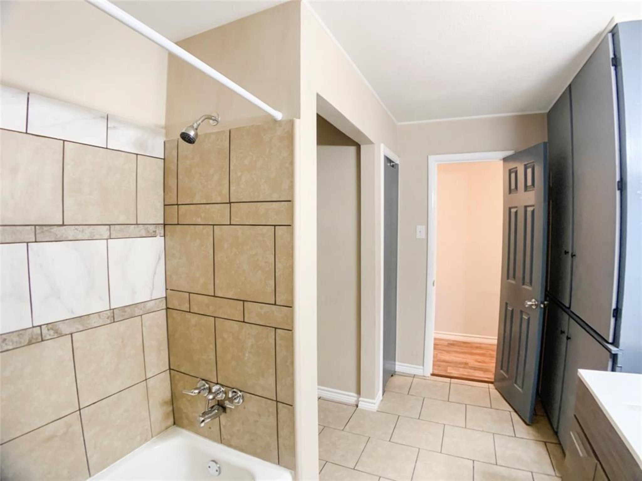 3921 Avenue H Fort Worth TX 76105