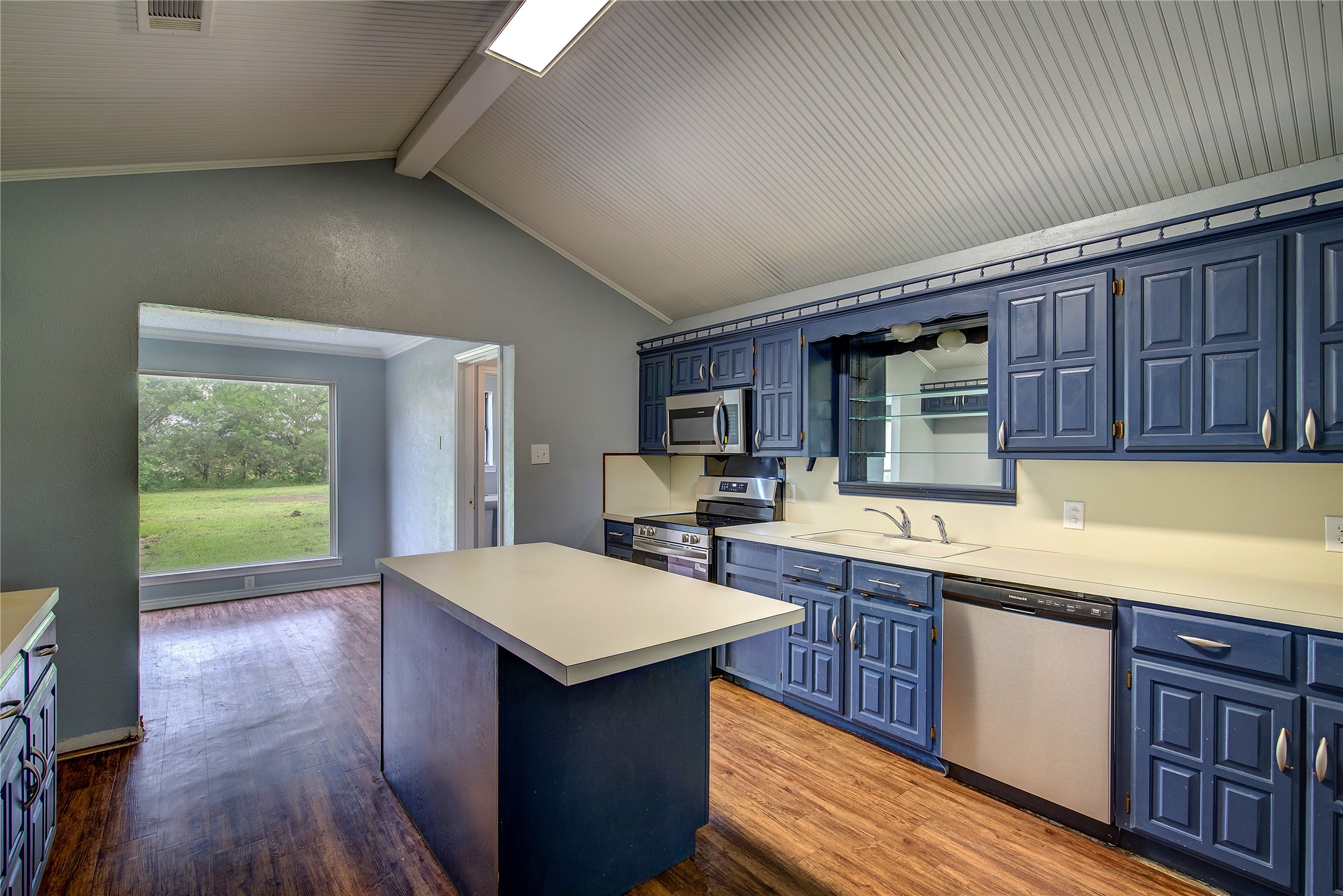 11959 State Highway 11 W Cumby TX 75433