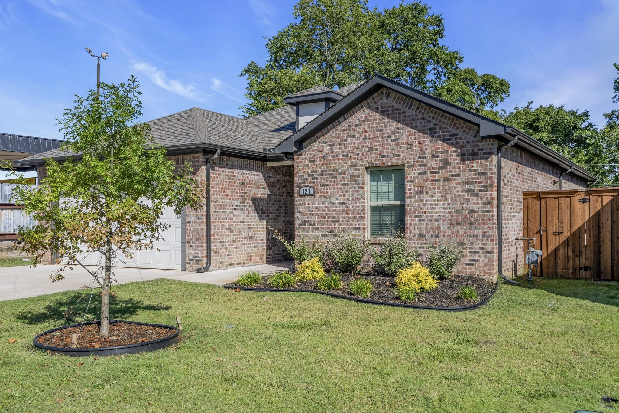 121 W Morton Street Denison TX 75021