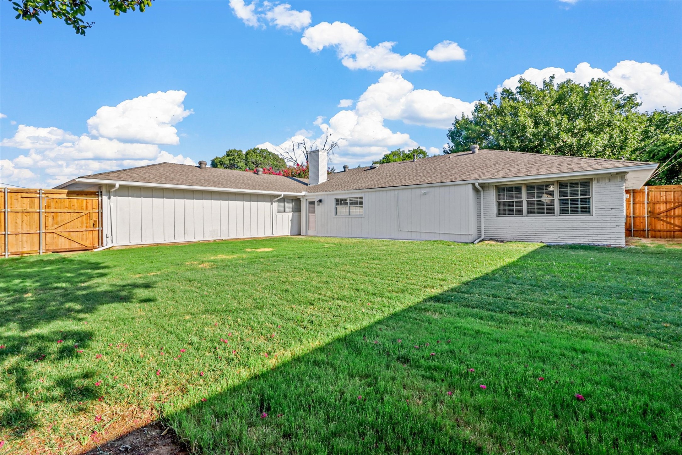 3212 Altman Drive Dallas TX 75229