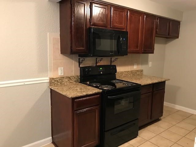 6311 Twinhill Drive Arlington TX 76016