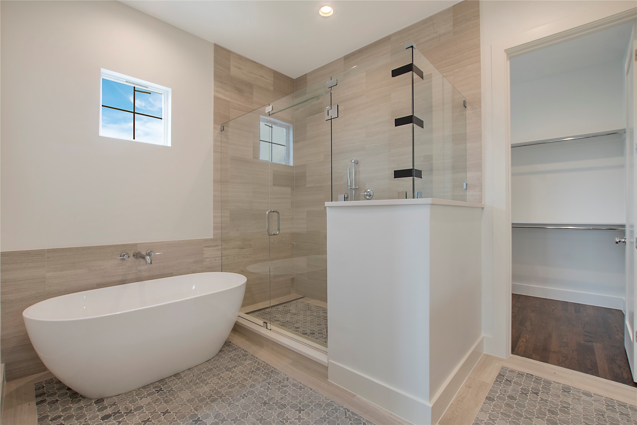 1031 Mobile Street Dallas TX 75208