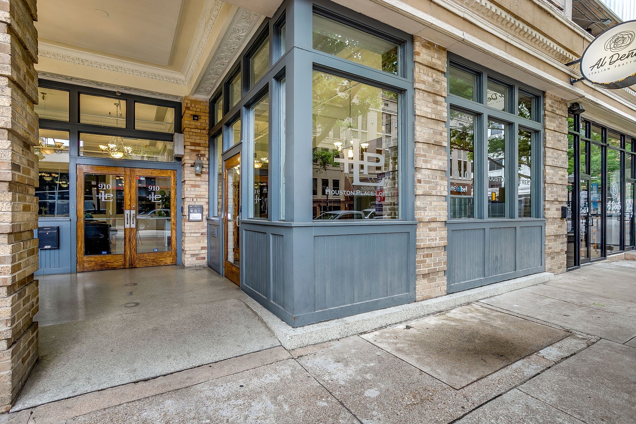 910 Houston Street Fort Worth TX 76102