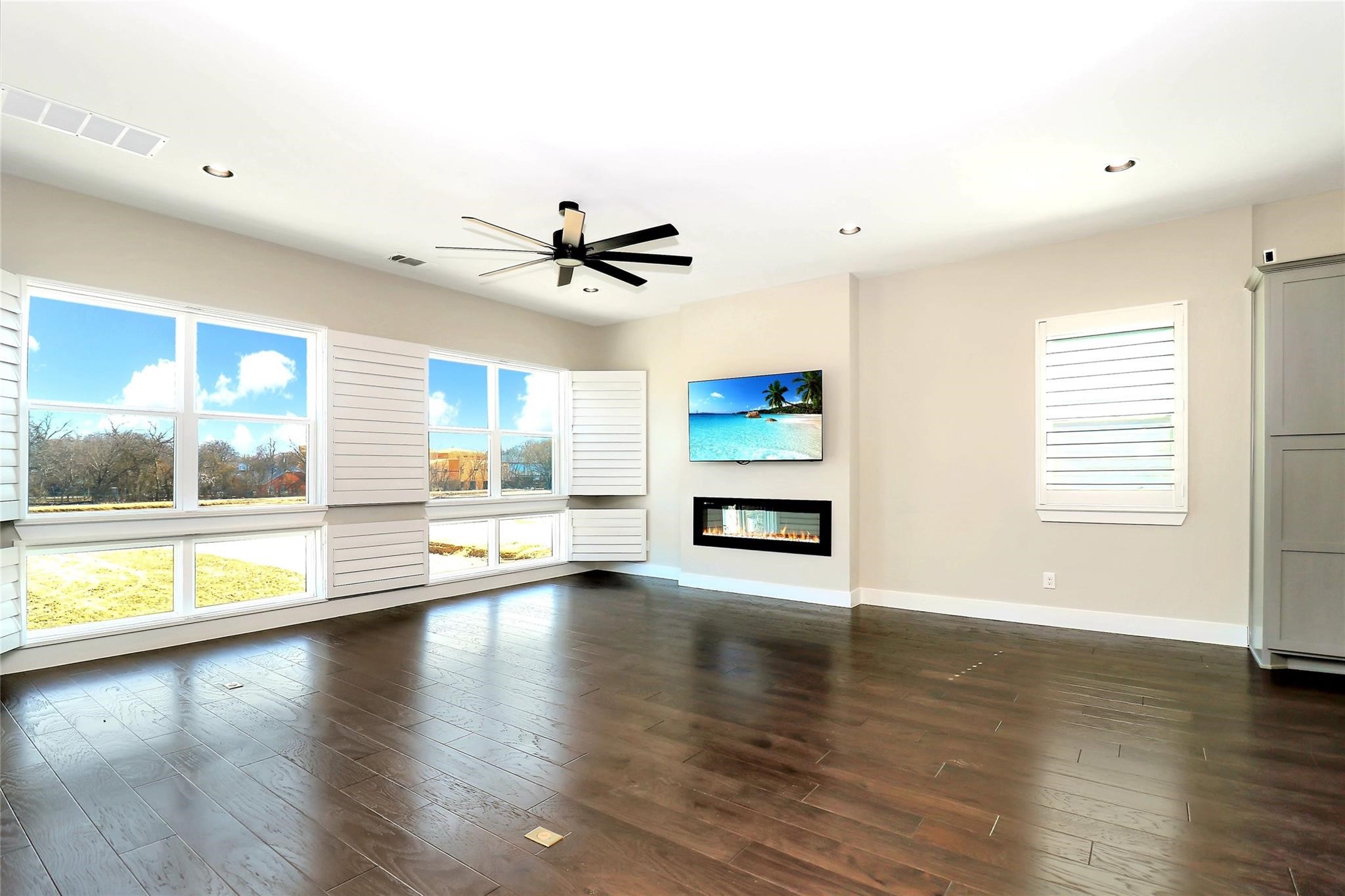 2601 La Altura Lane Dallas TX 75212