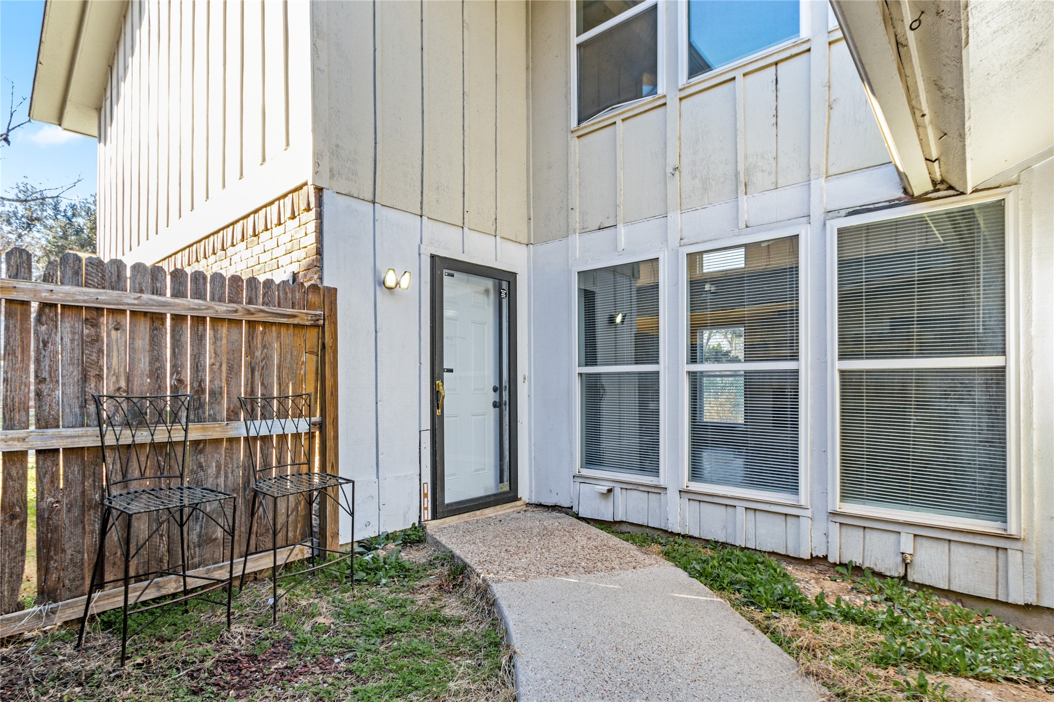 2200 Seville Court Dalworthington Gardens TX 76013