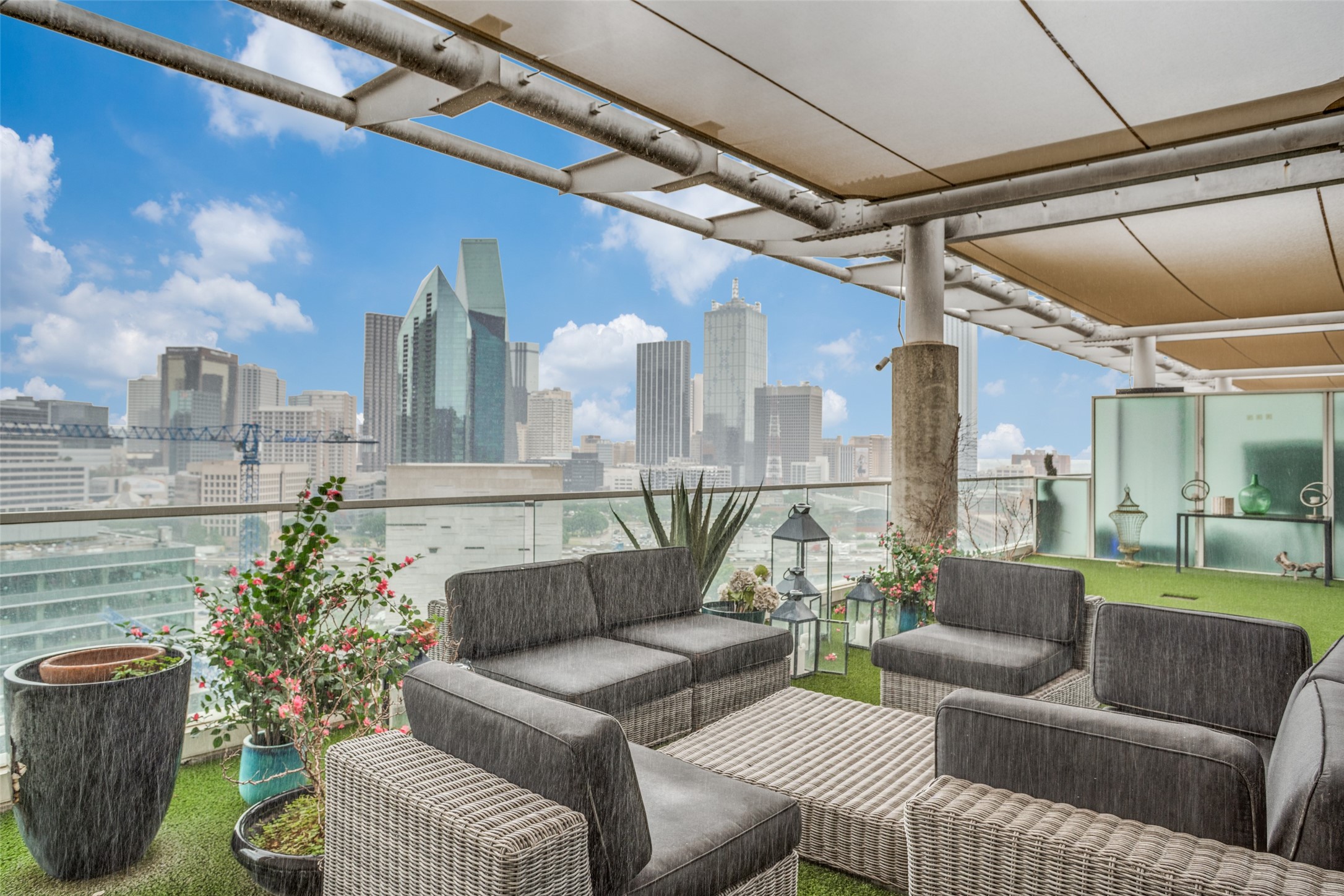 2408 Victory Park Lane Dallas TX 75219