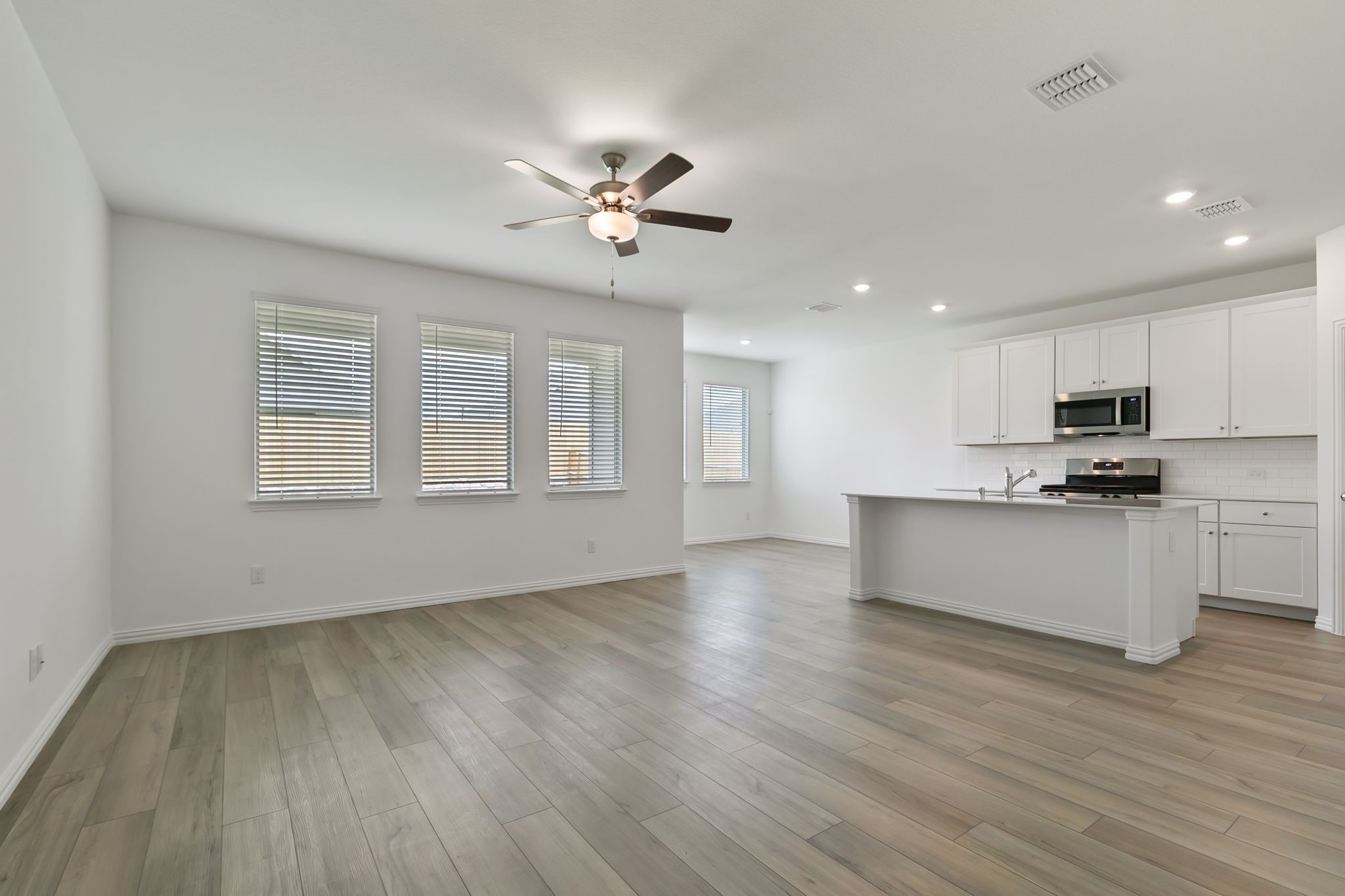 952 Dustwood Drive Fort Worth TX 76052