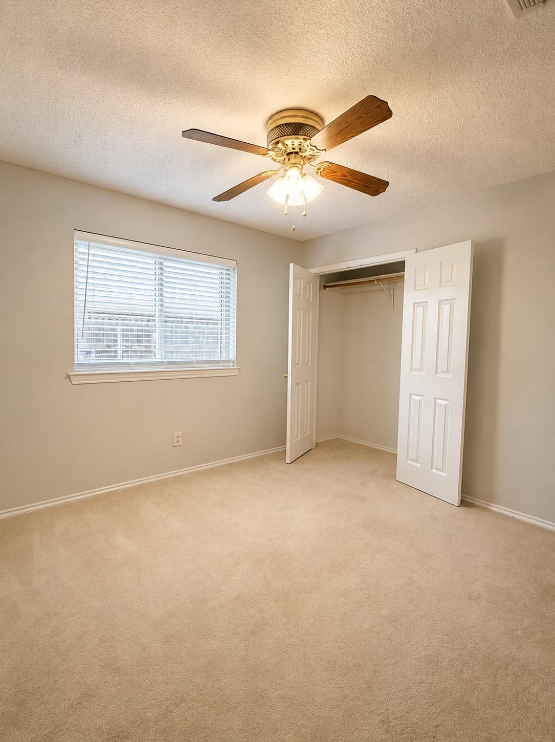 4806 Shadyway Drive Arlington TX 76018
