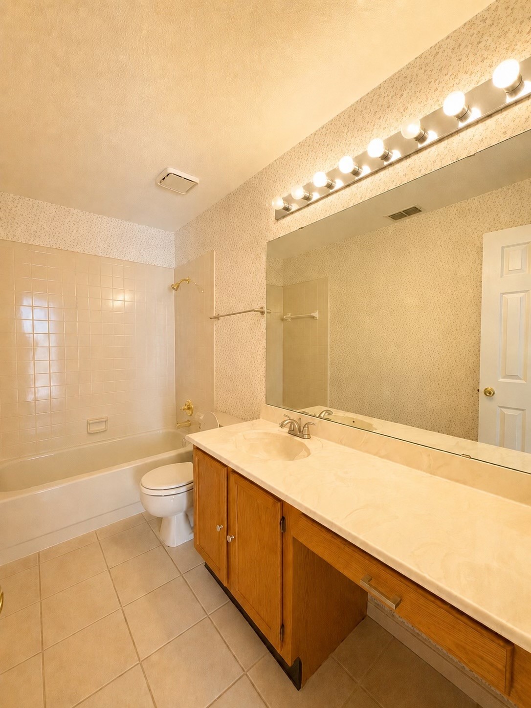 4806 Shadyway Drive Arlington TX 76018