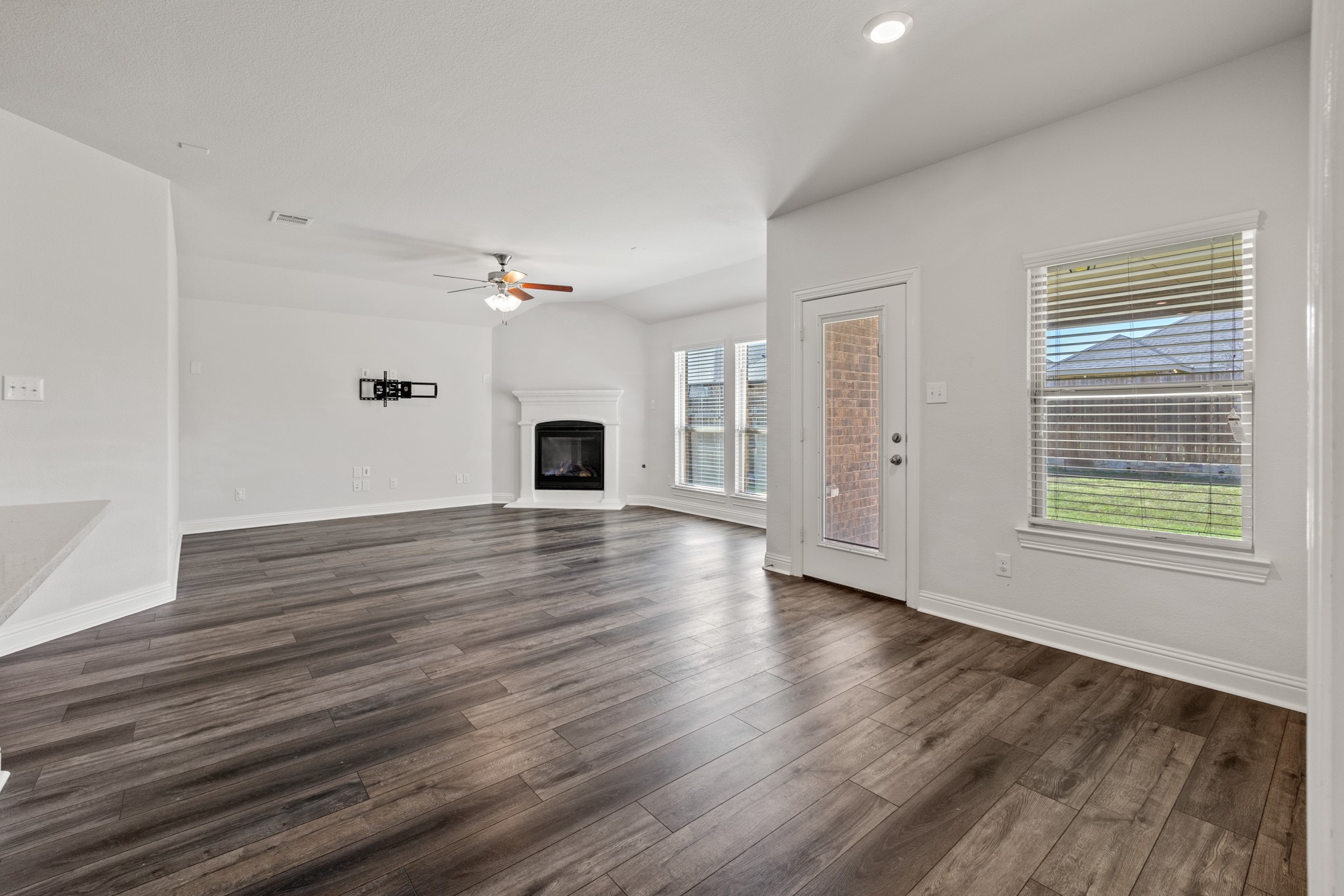 11004 Blaze Aubrey TX 76227