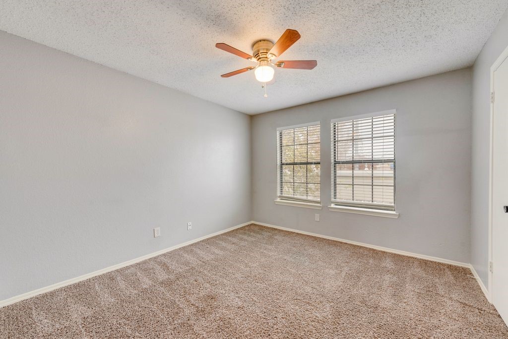 600 Grand Avenue Arlington TX 76010