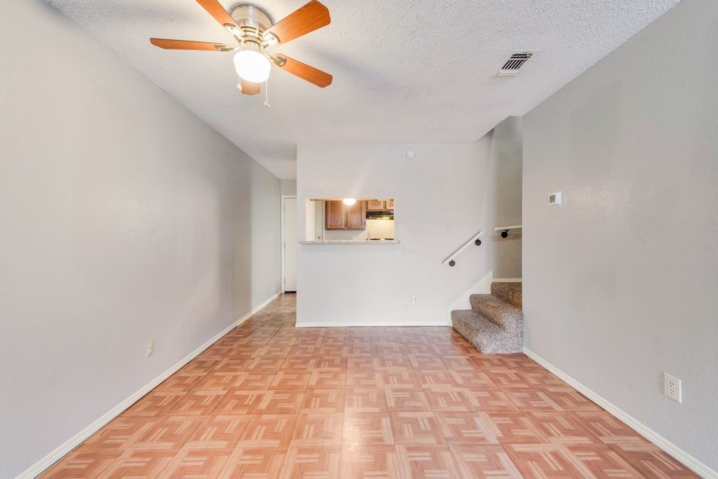 600 Grand Avenue Arlington TX 76010