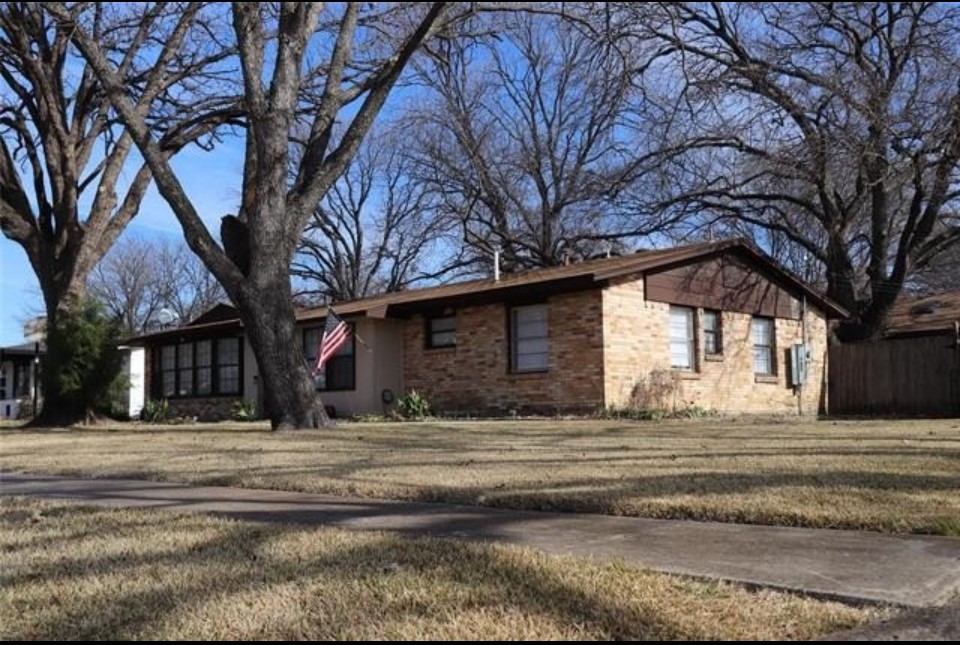 13638 Pyramid Drive Farmers Branch TX 75234