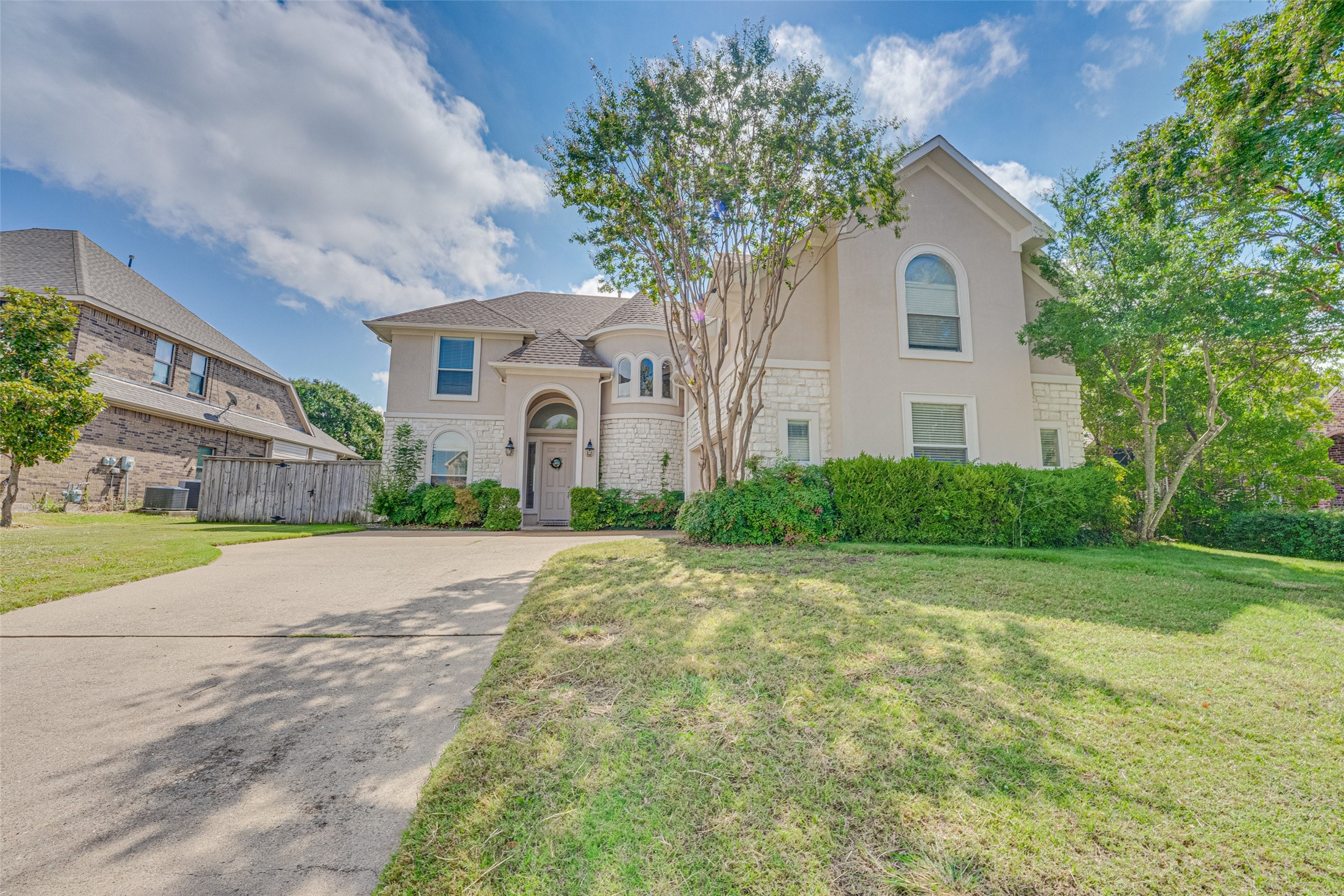 14 Center Court Heath TX 75032