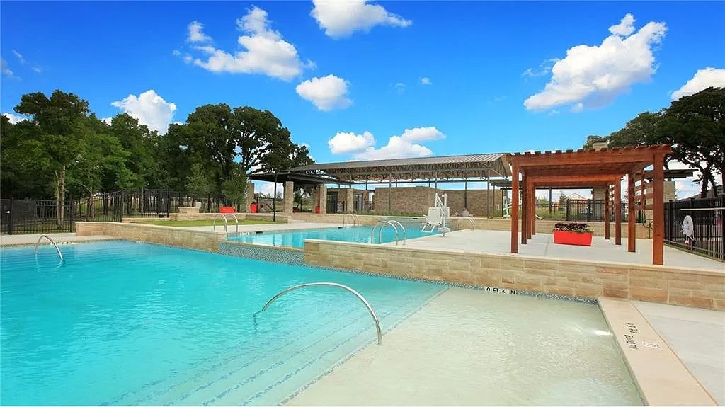 333 Cowling Drive Little Elm TX 75068