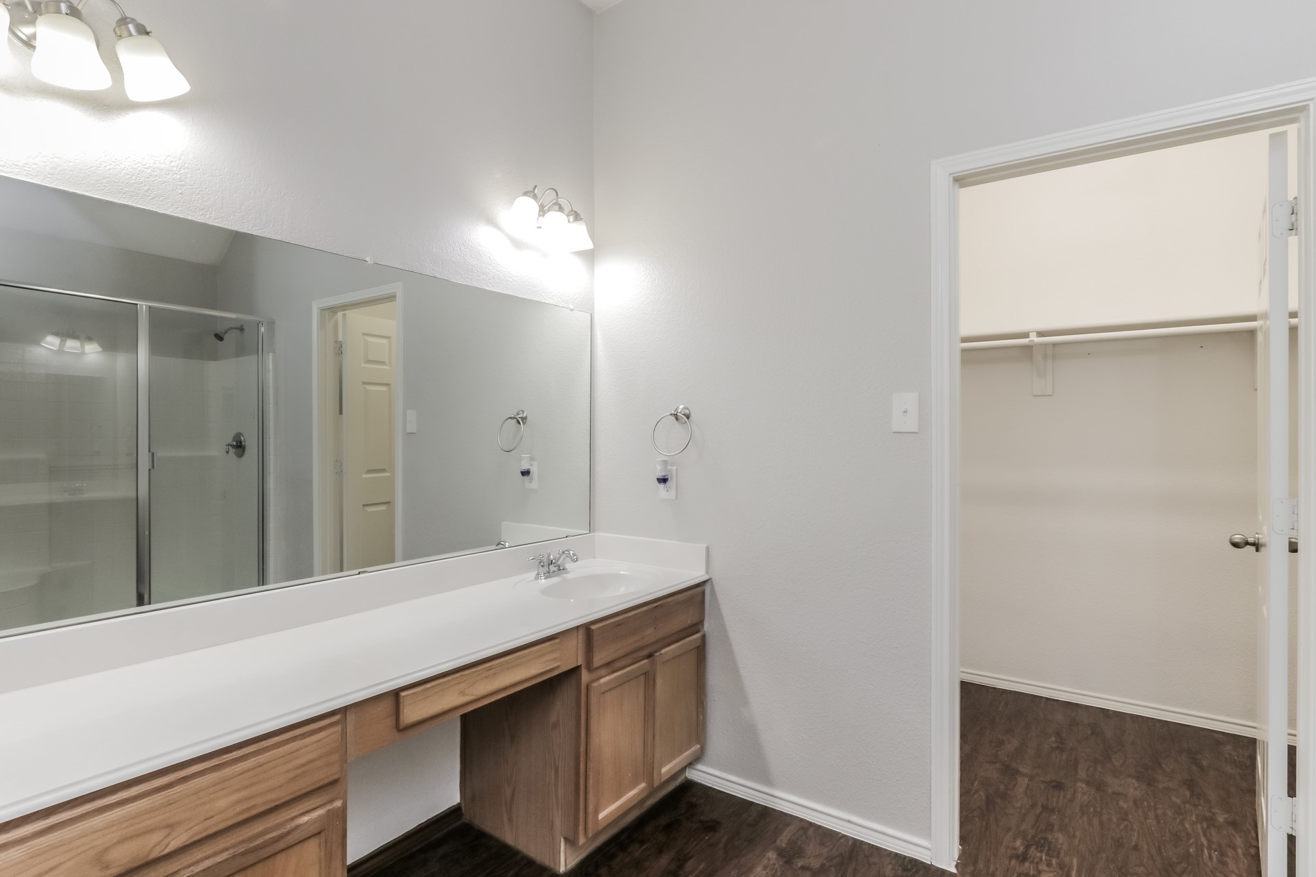 631 Magnolia Lane Glenn Heights TX 75154