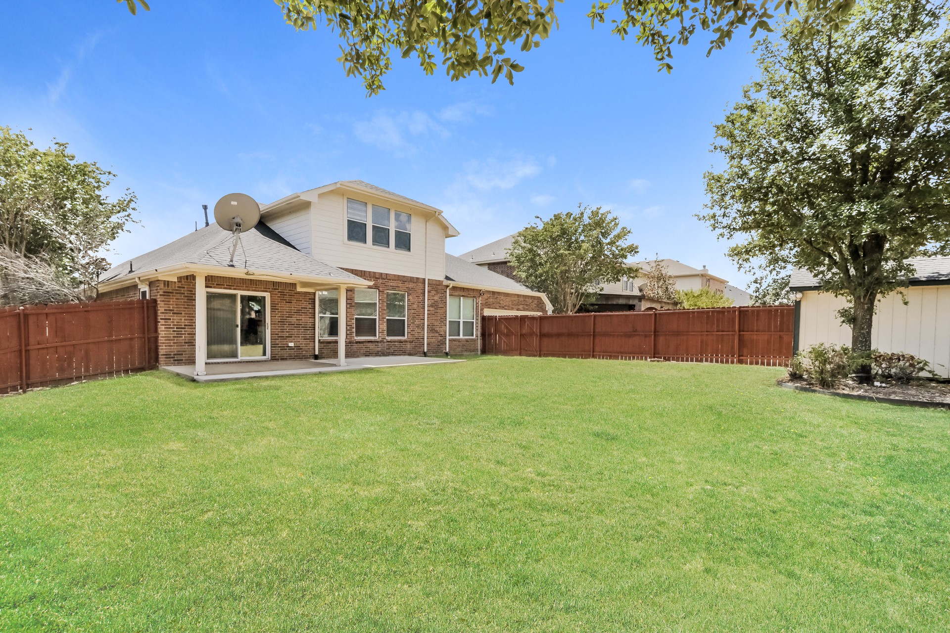 631 Magnolia Lane Glenn Heights TX 75154