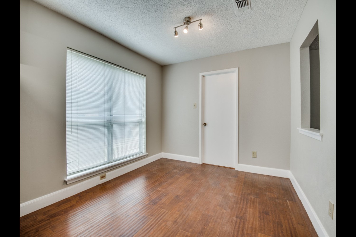 3601 Willow Ridge Drive Arlington TX 76017