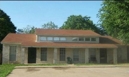 1037 Southmoor Drive Arlington TX 76010