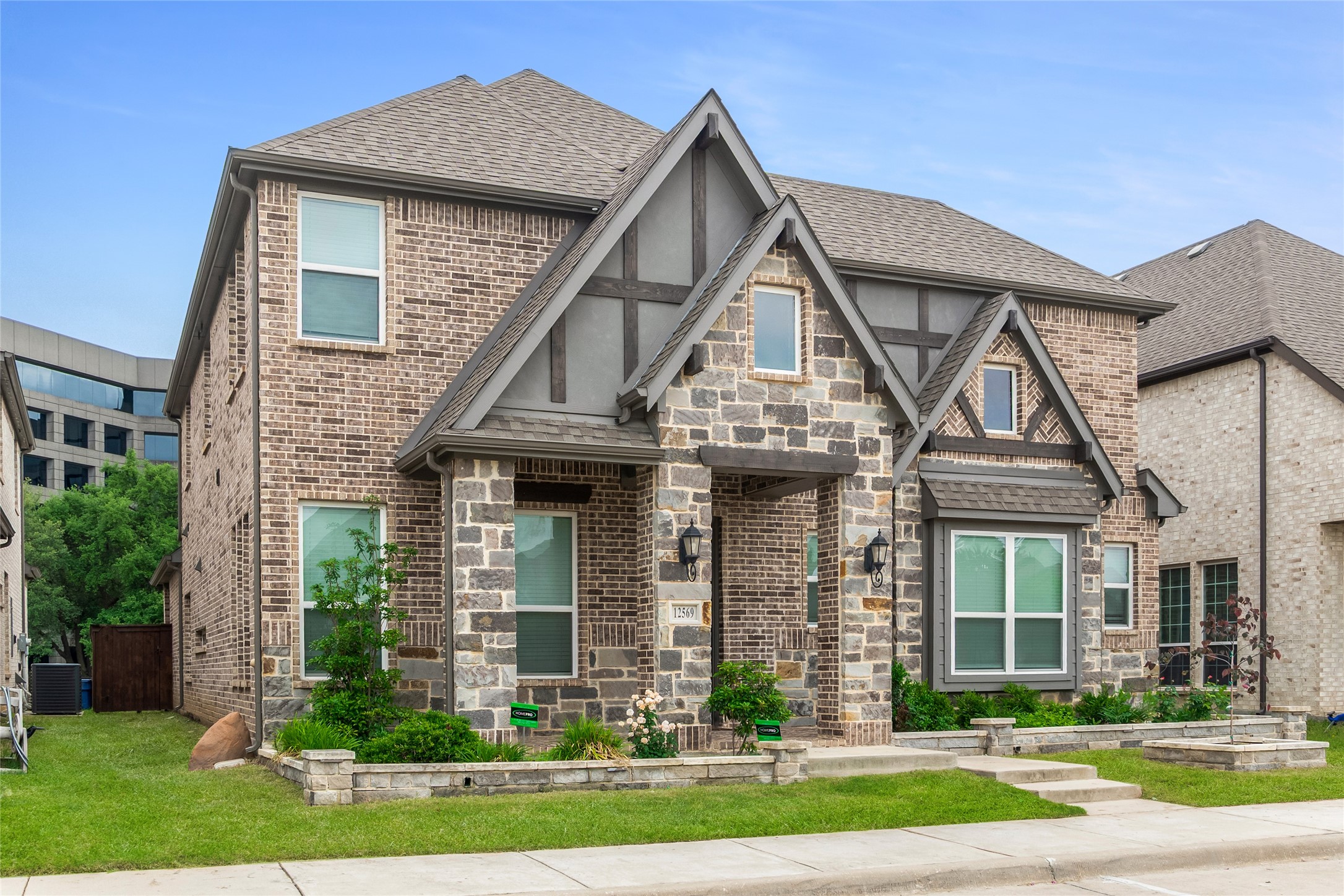 12569 Royal Oaks Lane Farmers Branch TX 75234