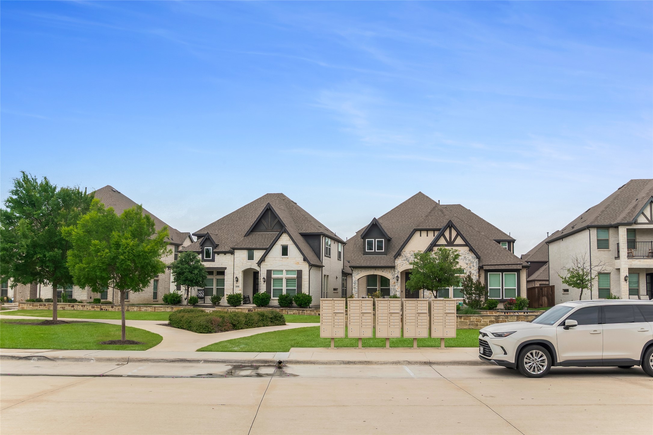 12569 Royal Oaks Lane Farmers Branch TX 75234