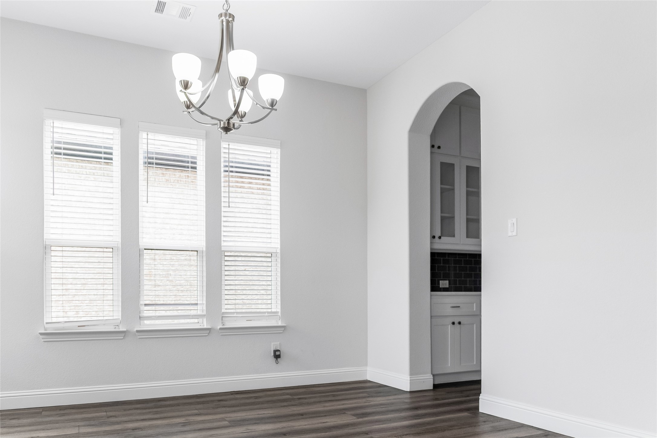 12569 Royal Oaks Lane Farmers Branch TX 75234