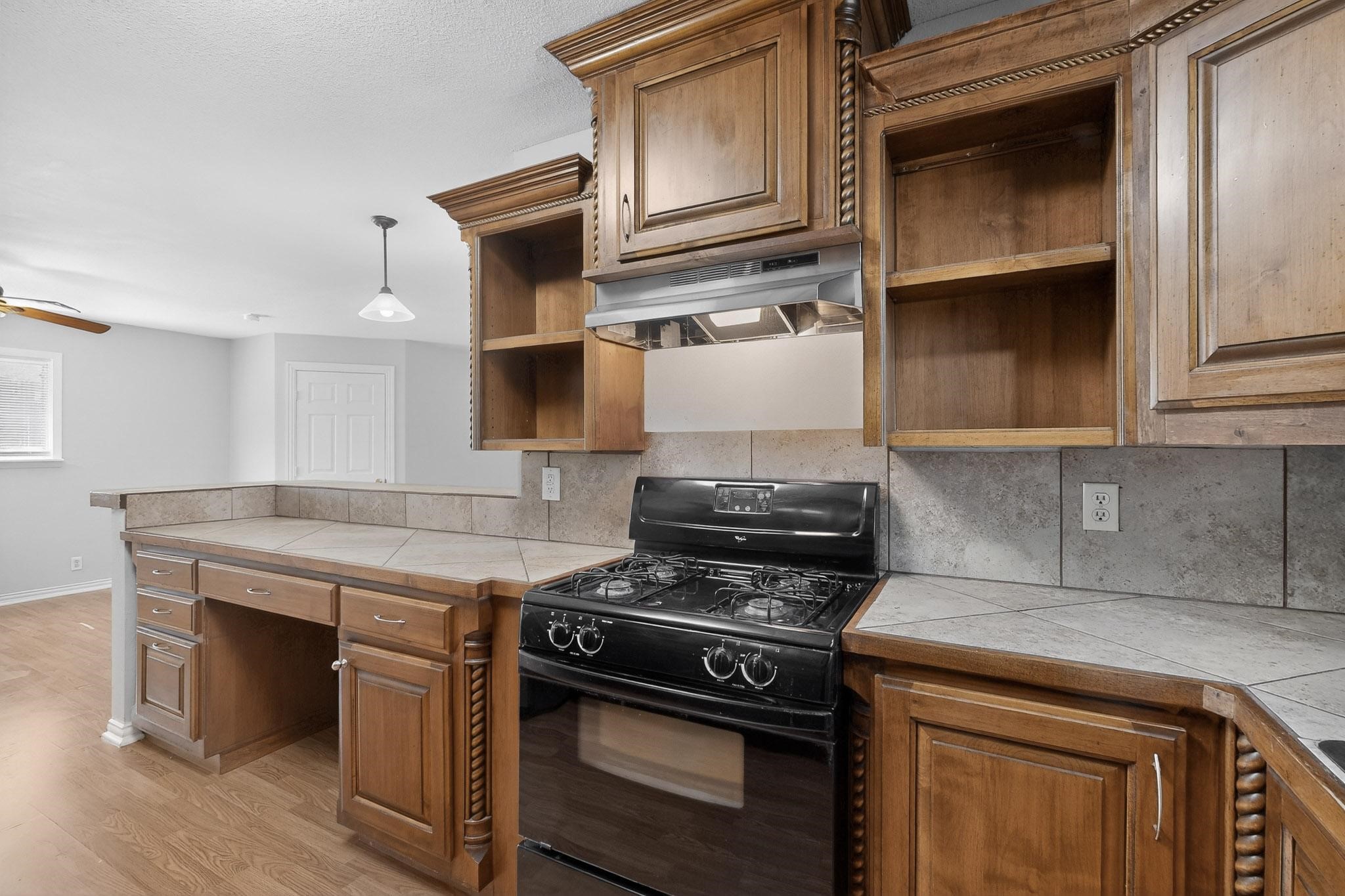 1900 Mimosa Drive Arlington TX 76012