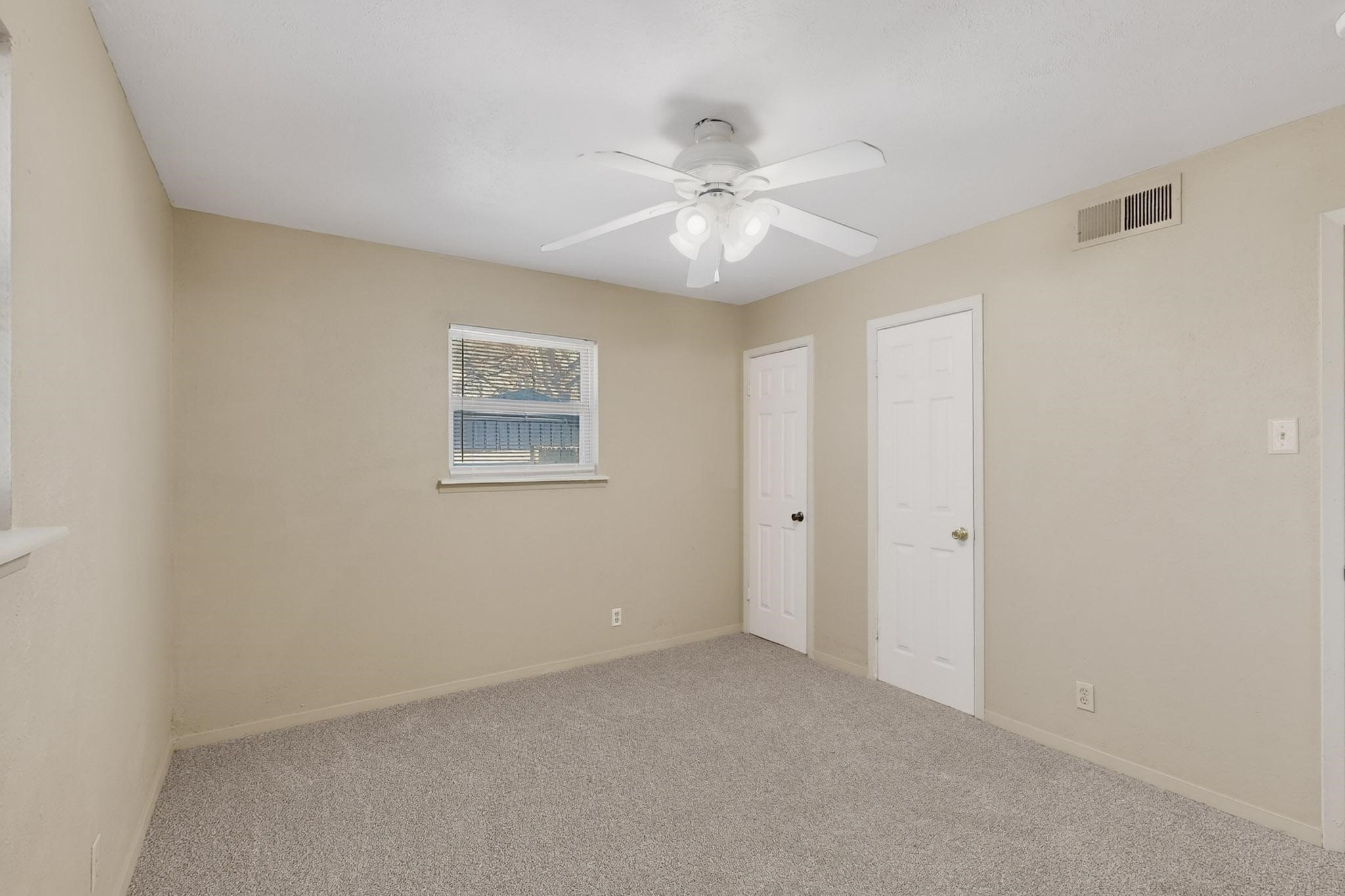 1900 Mimosa Drive Arlington TX 76012