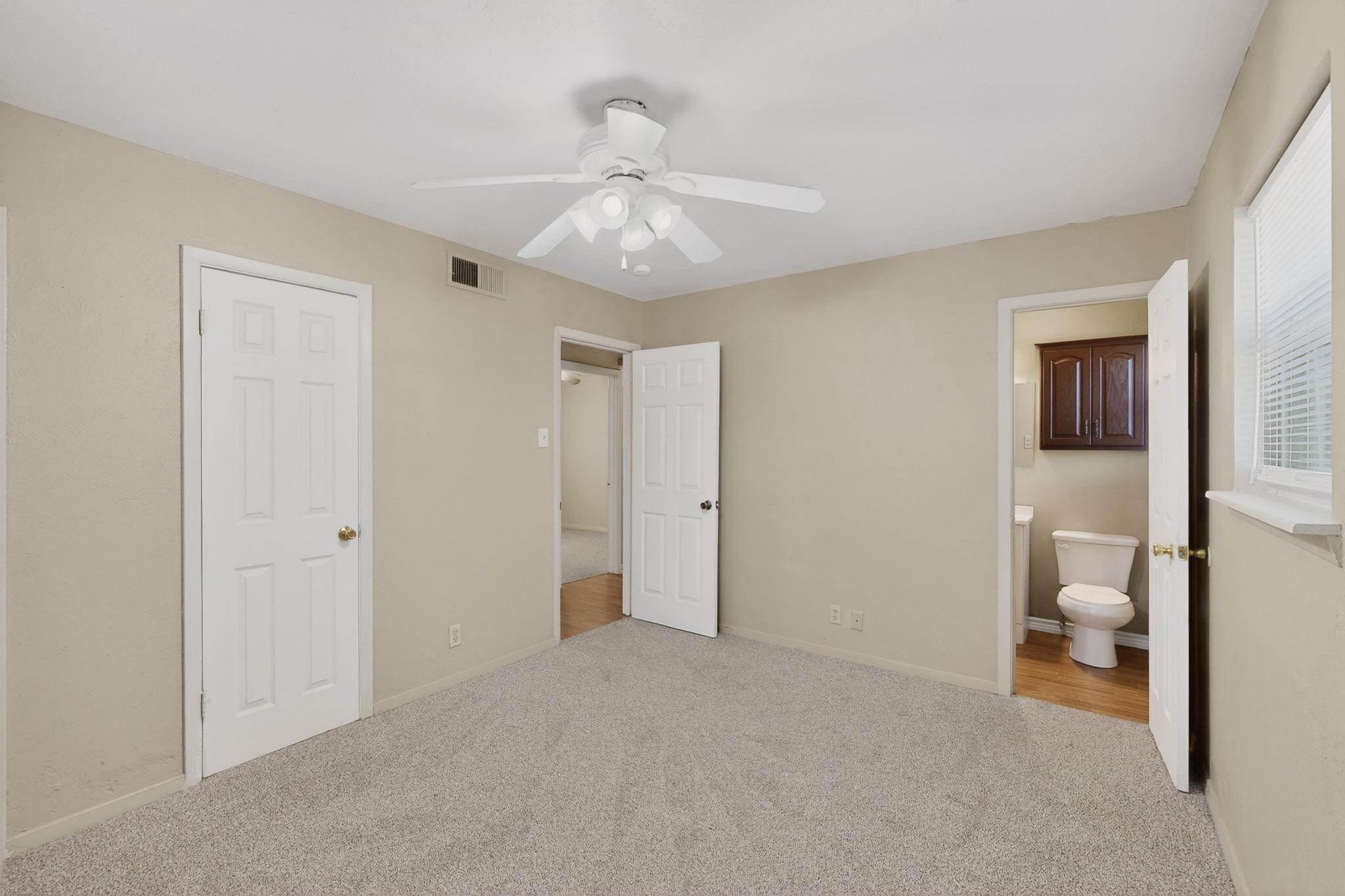 1900 Mimosa Drive Arlington TX 76012