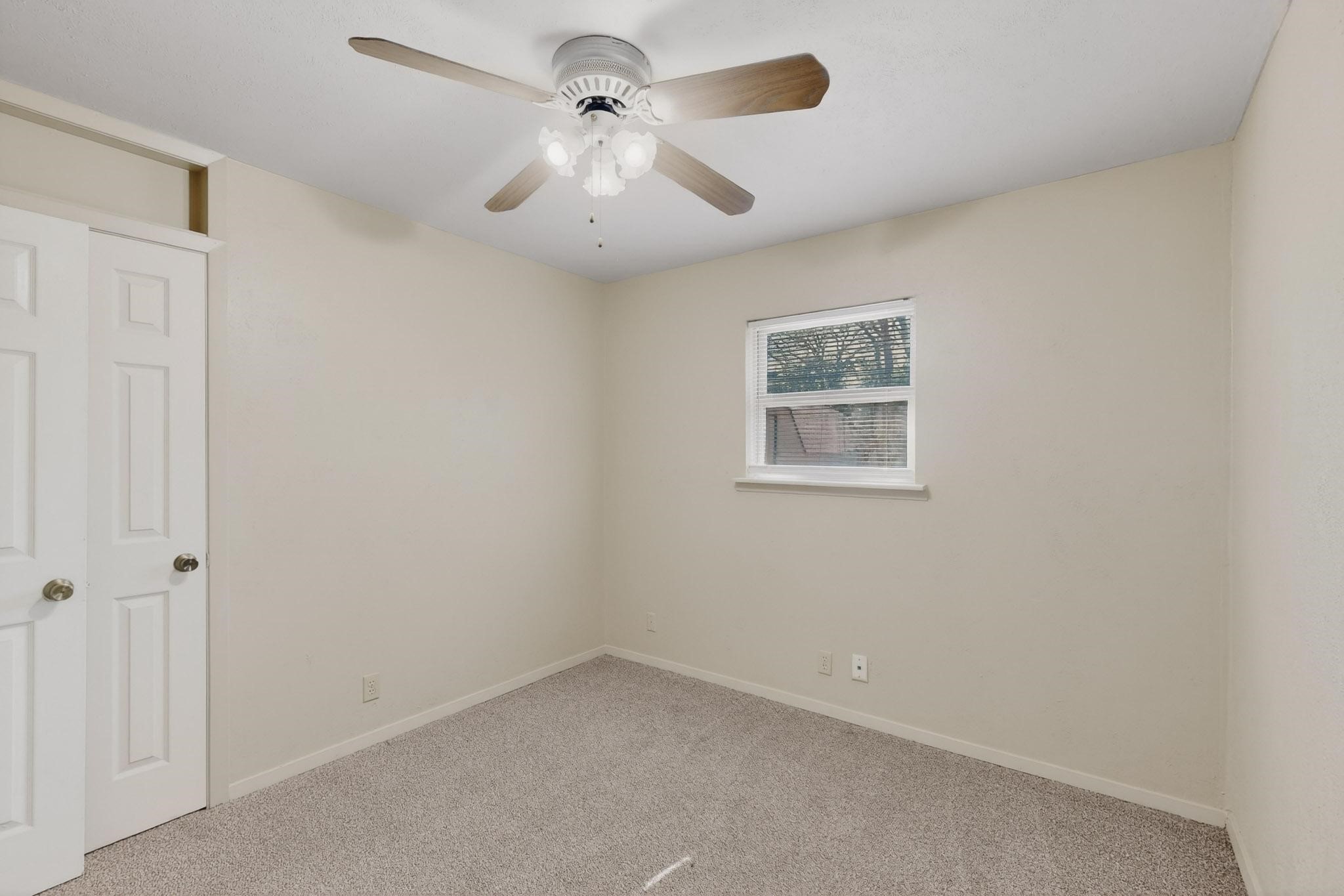1900 Mimosa Drive Arlington TX 76012