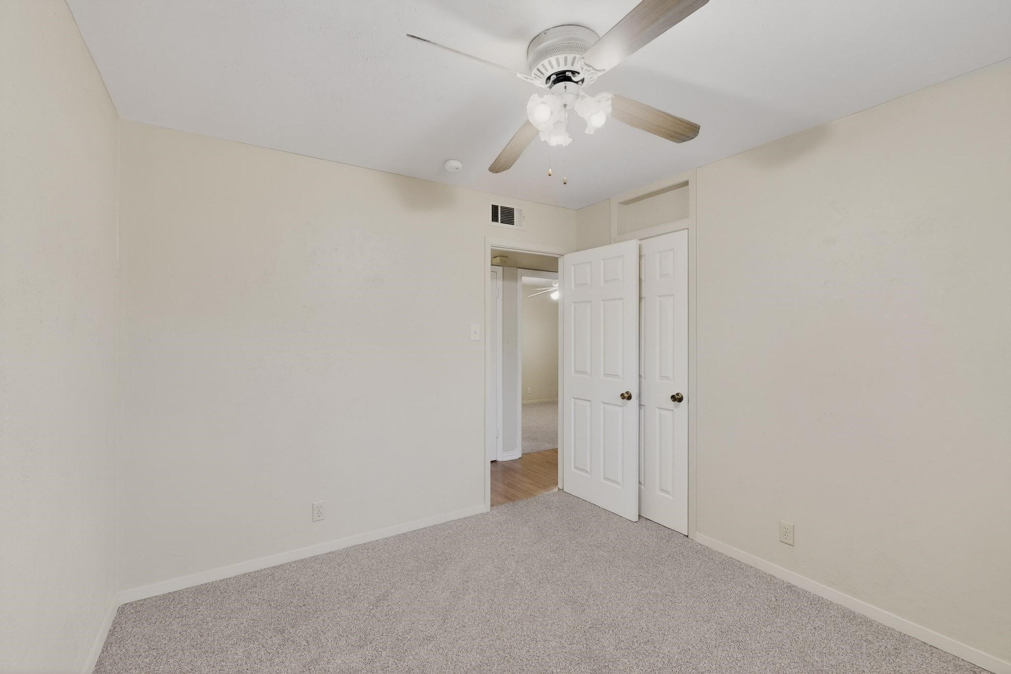 1900 Mimosa Drive Arlington TX 76012