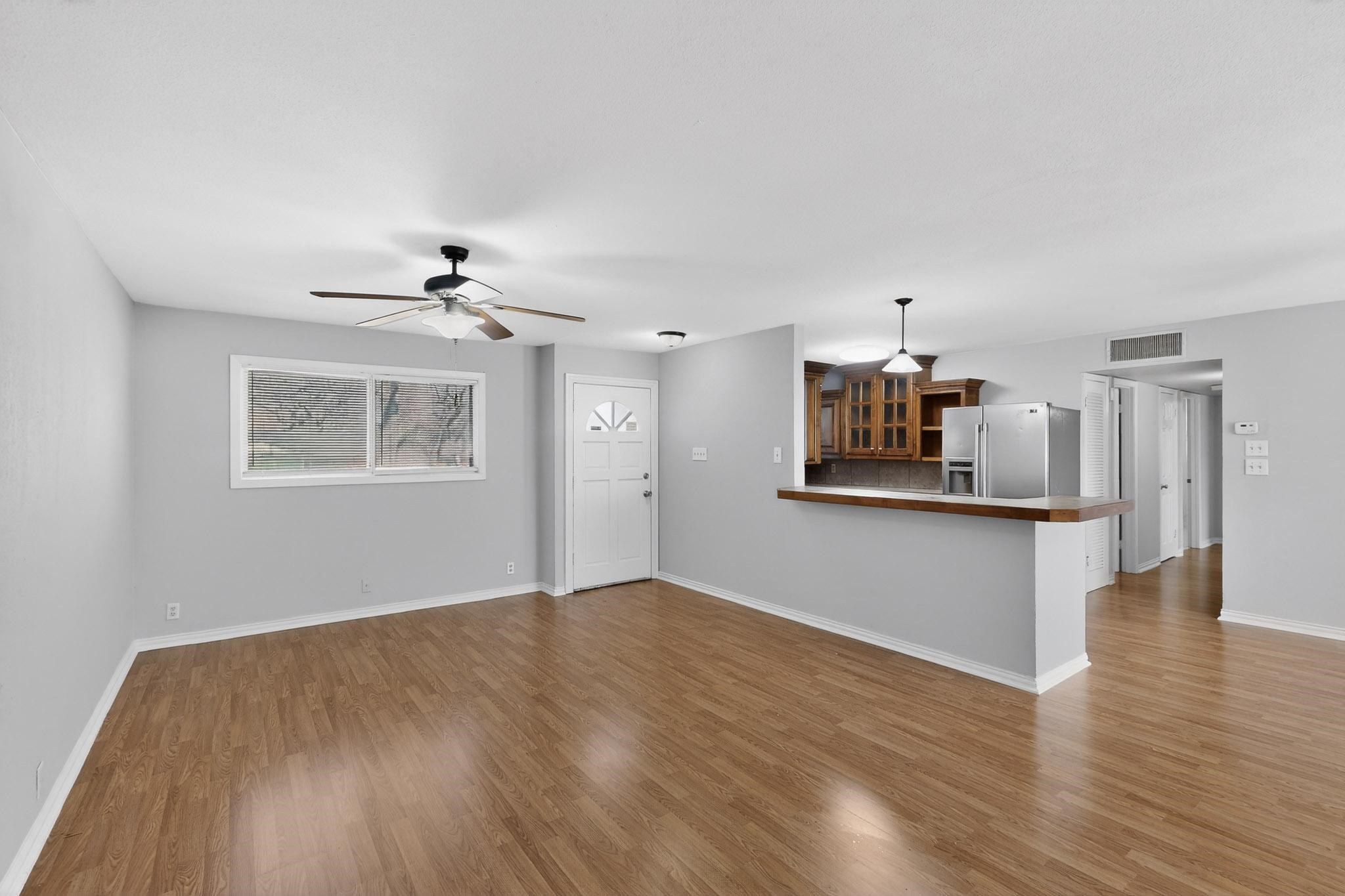 1900 Mimosa Drive Arlington TX 76012