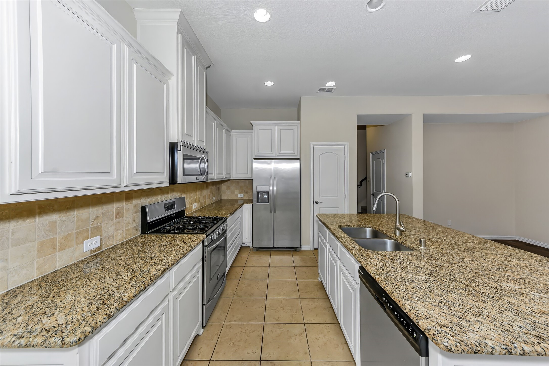 679 Emily Lane Richardson TX 75081