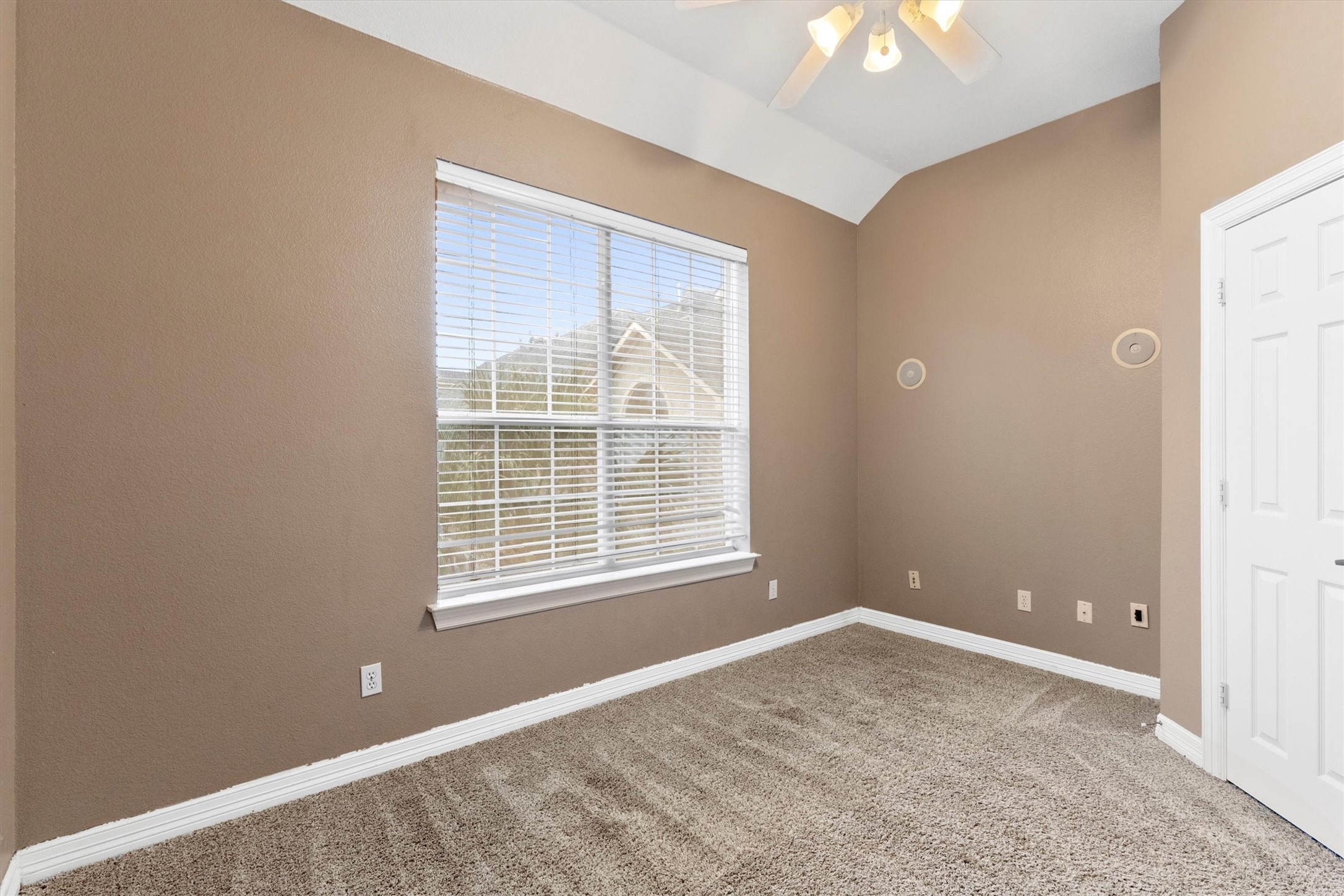 4106 Oberlin Way Addison TX 75001