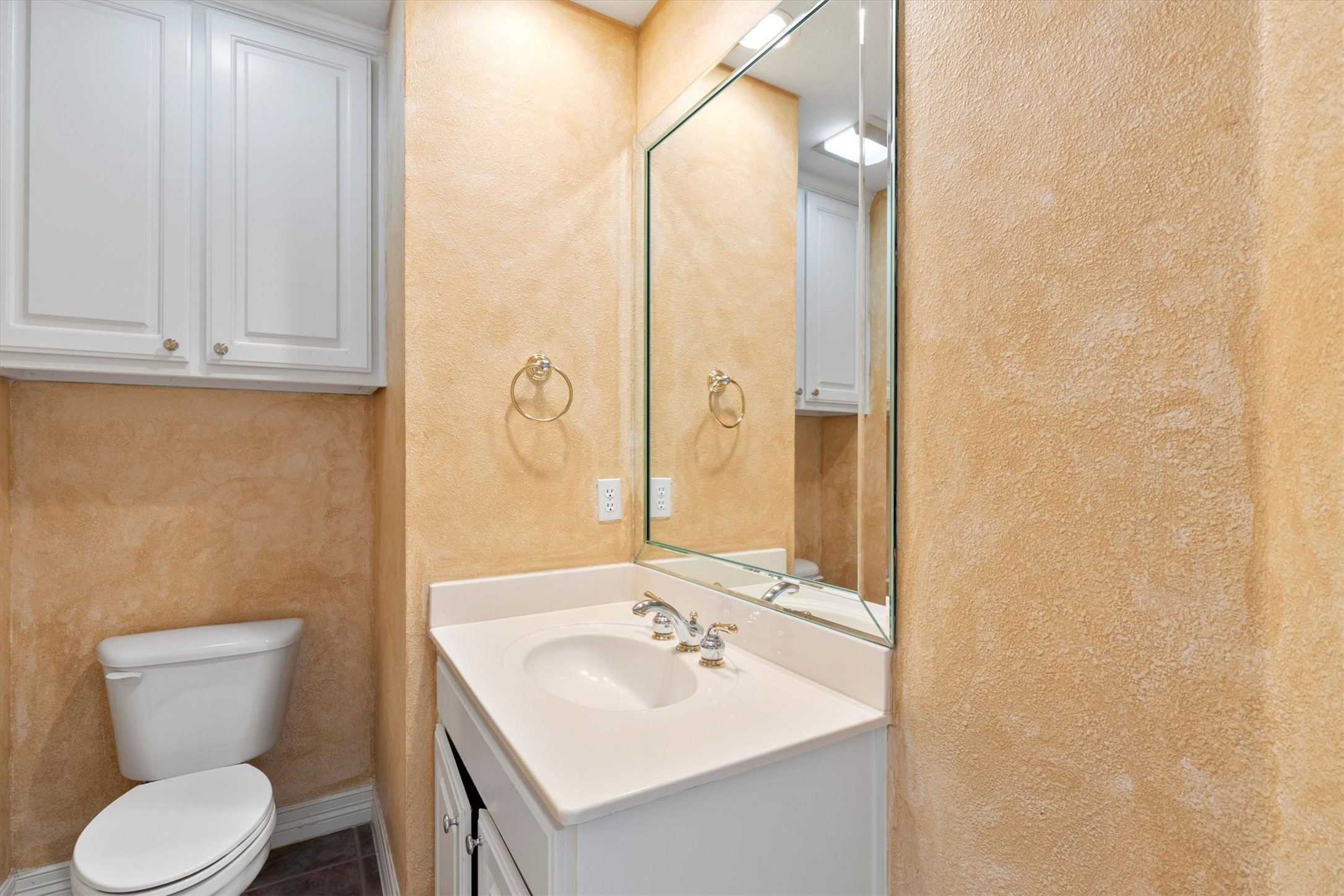 4106 Oberlin Way Addison TX 75001