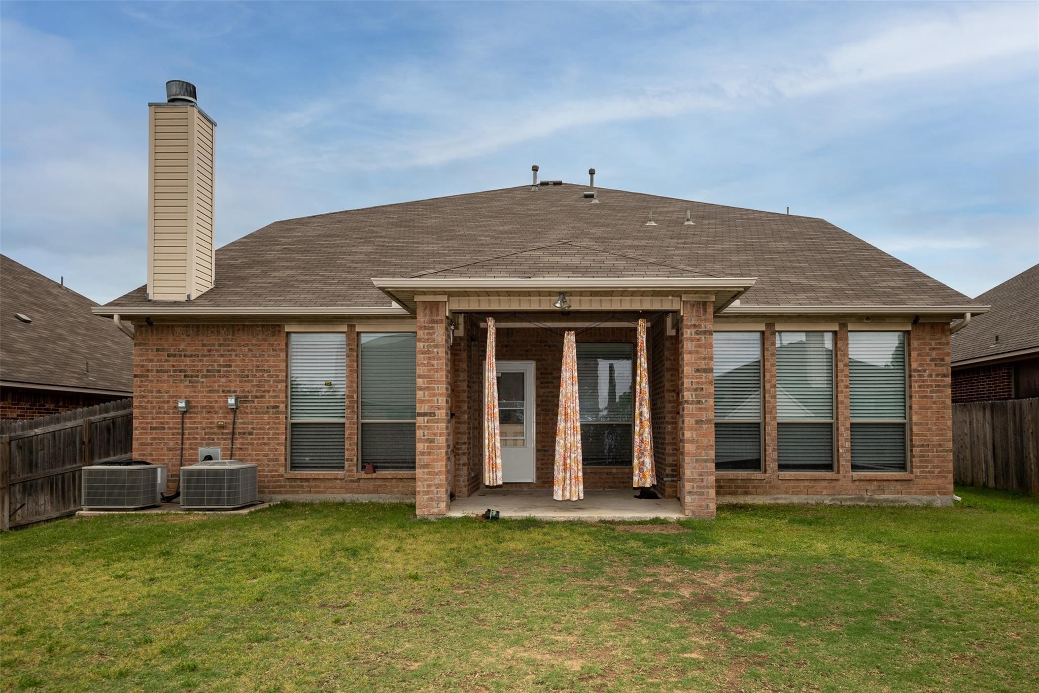 7607 Yearling Way Arlington TX 76002