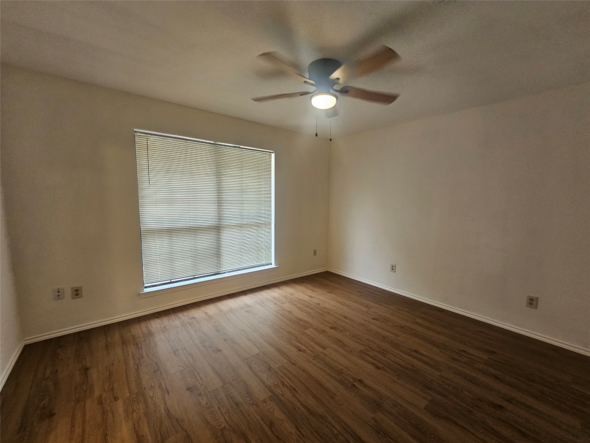200 E Denton Drive Euless TX 76039