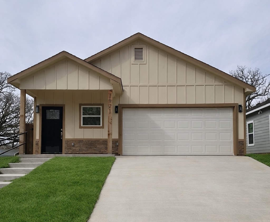 1921 Avenue A Denison TX 75021